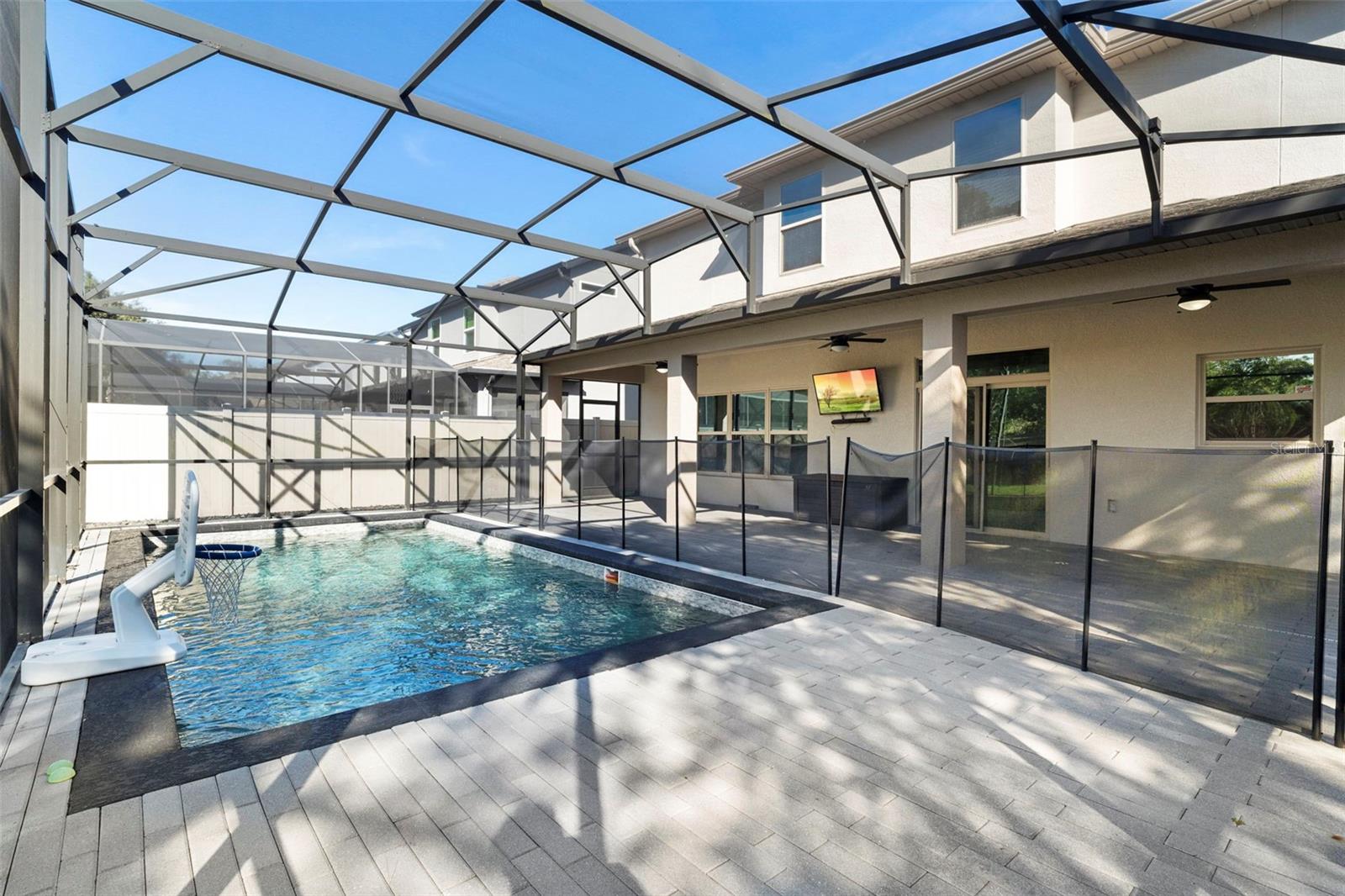 SEVEN OAKS - Residential