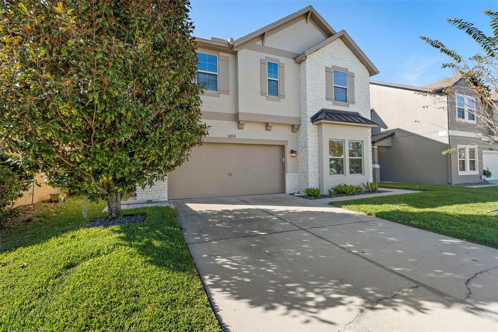 SEVEN OAKS - Residential