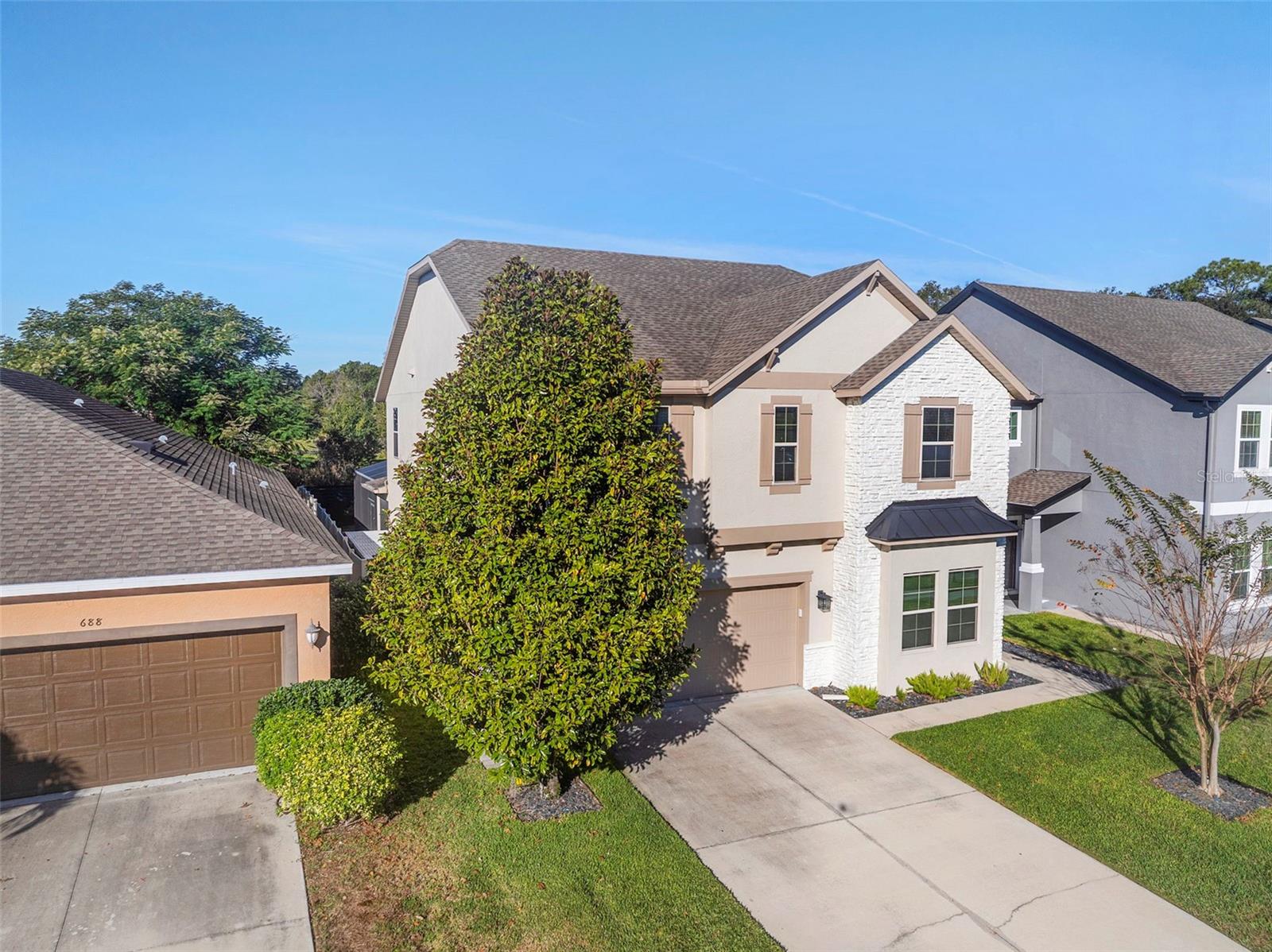 SEVEN OAKS - Residential