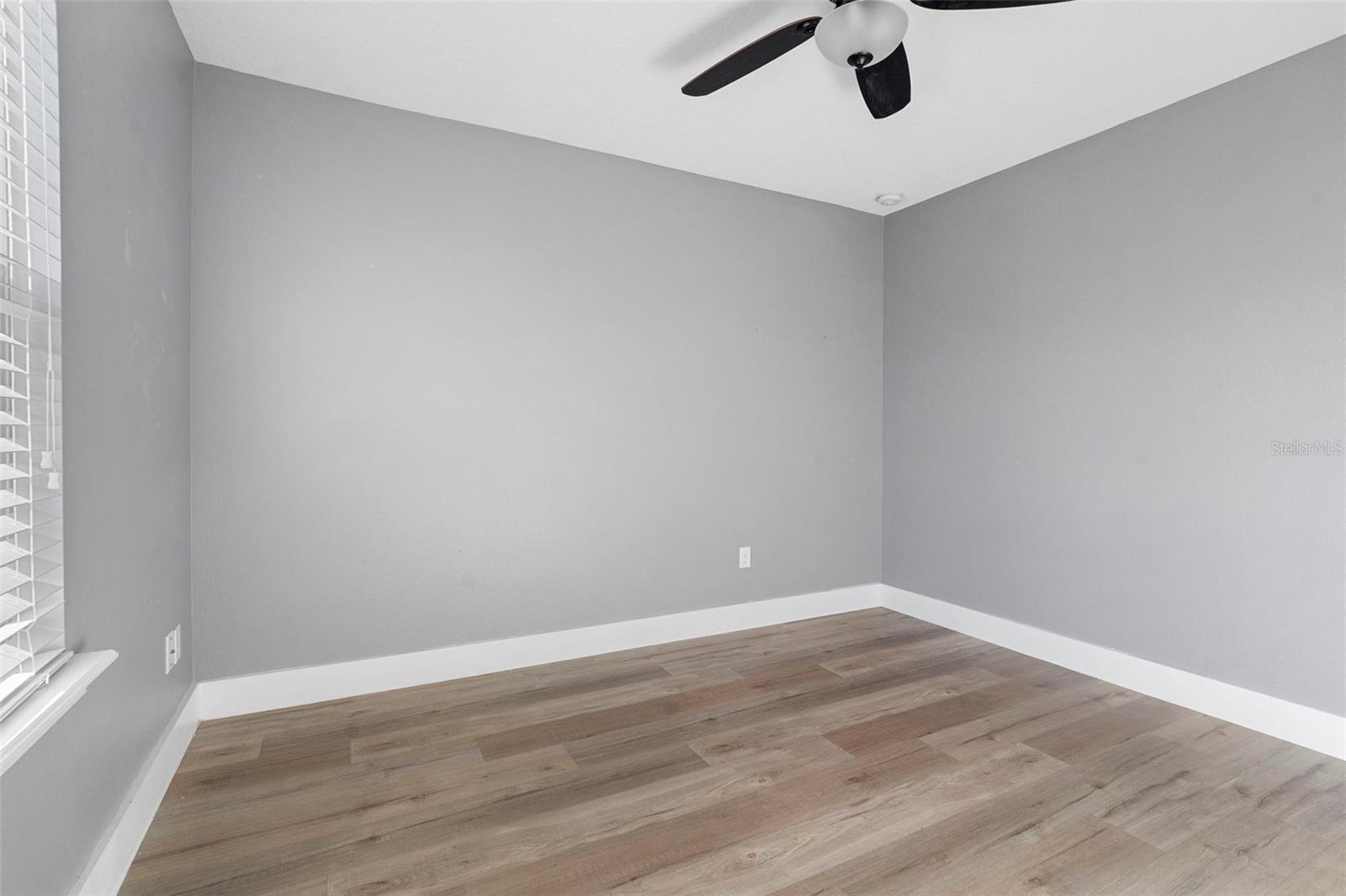 SEVEN OAKS - Residential