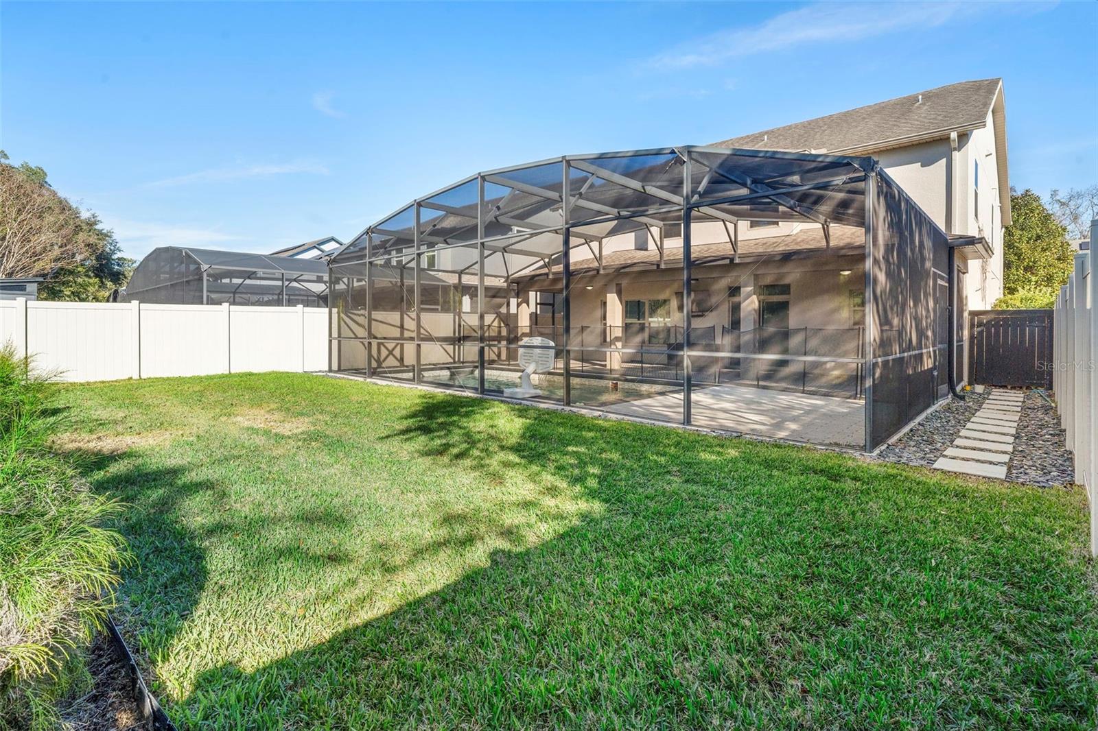 SEVEN OAKS - Residential