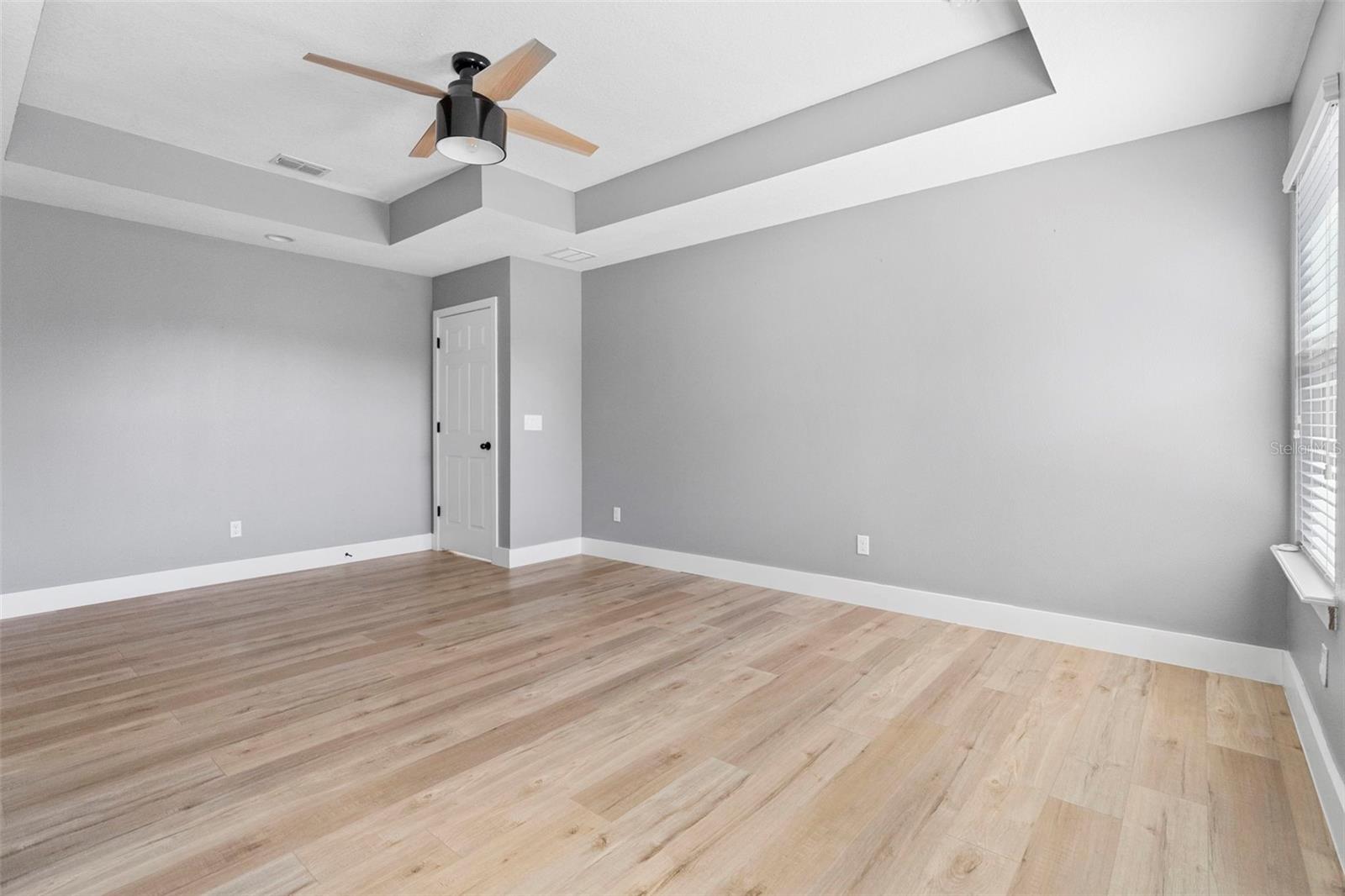 SEVEN OAKS - Residential