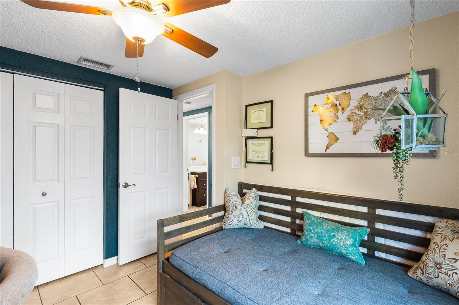 TYRONE - Residential