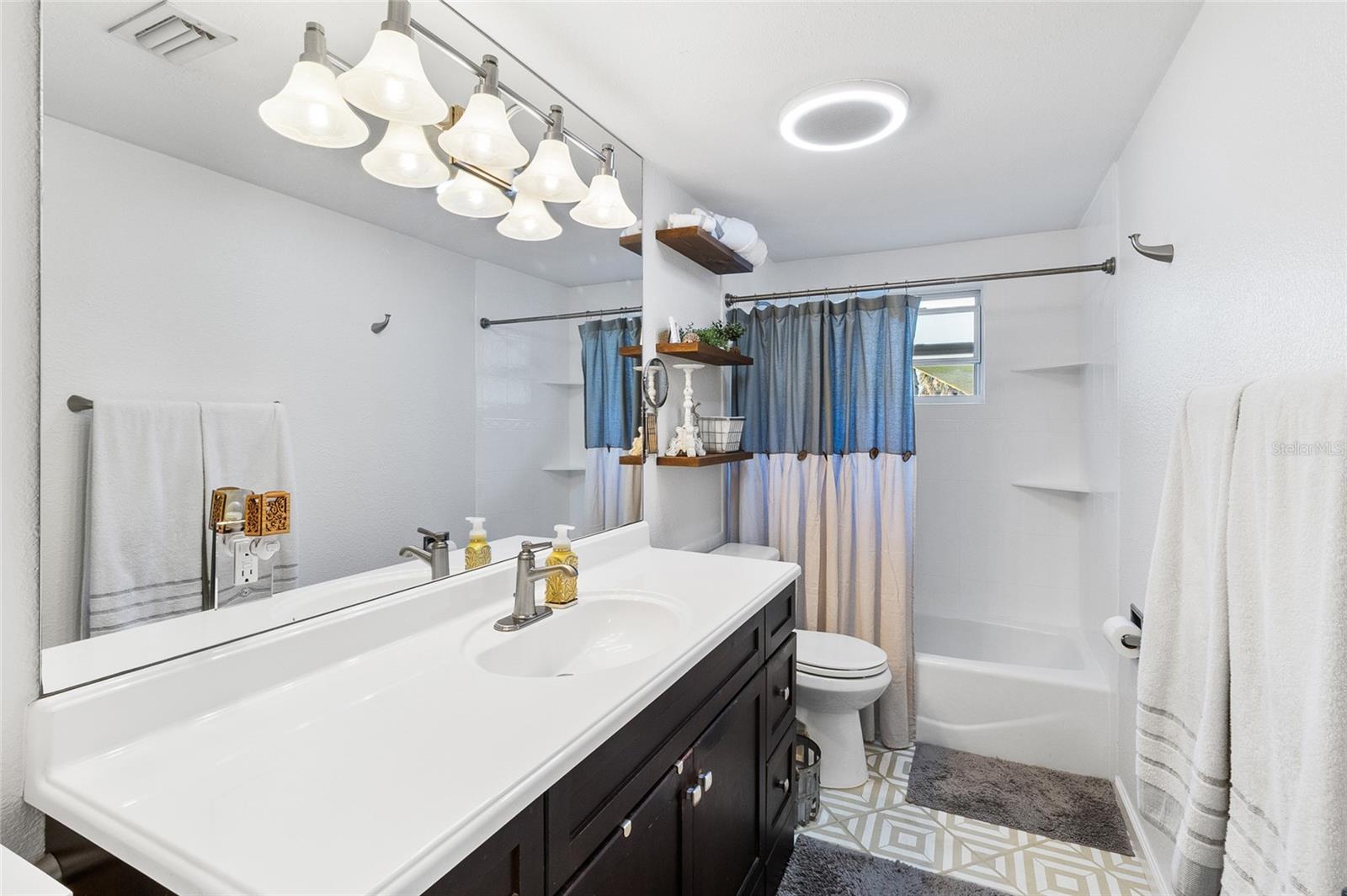 TYRONE - Residential