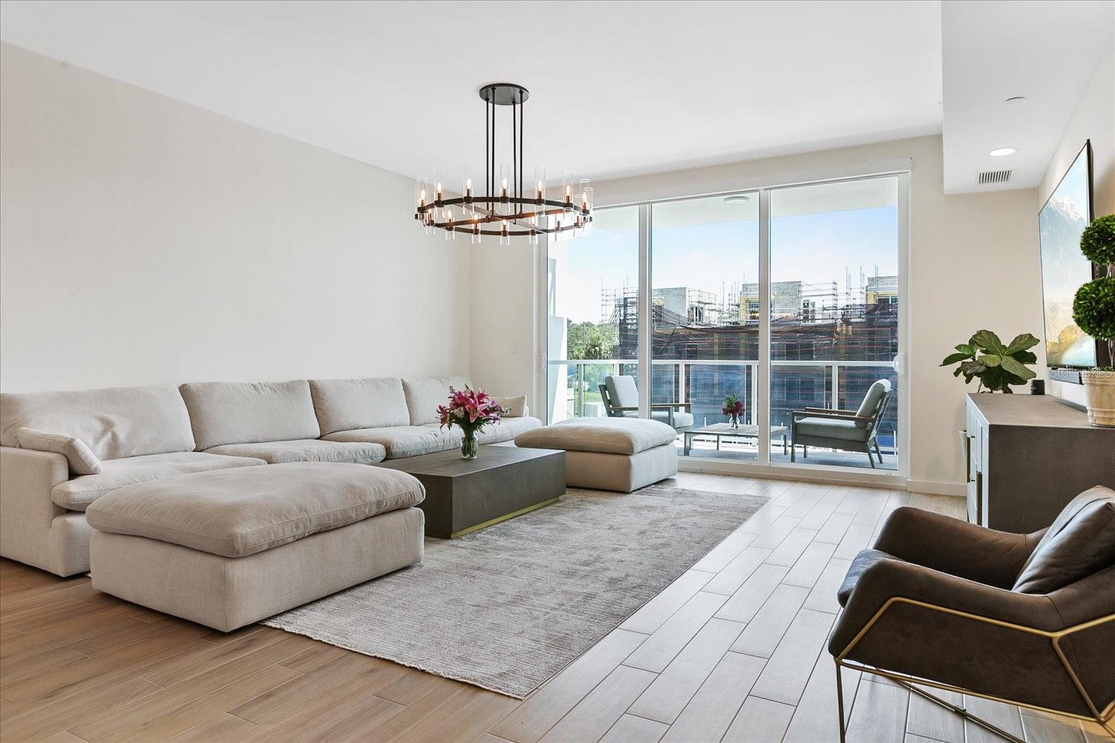 MARINA BAY MASTER CONDO LOT 1 - Residential