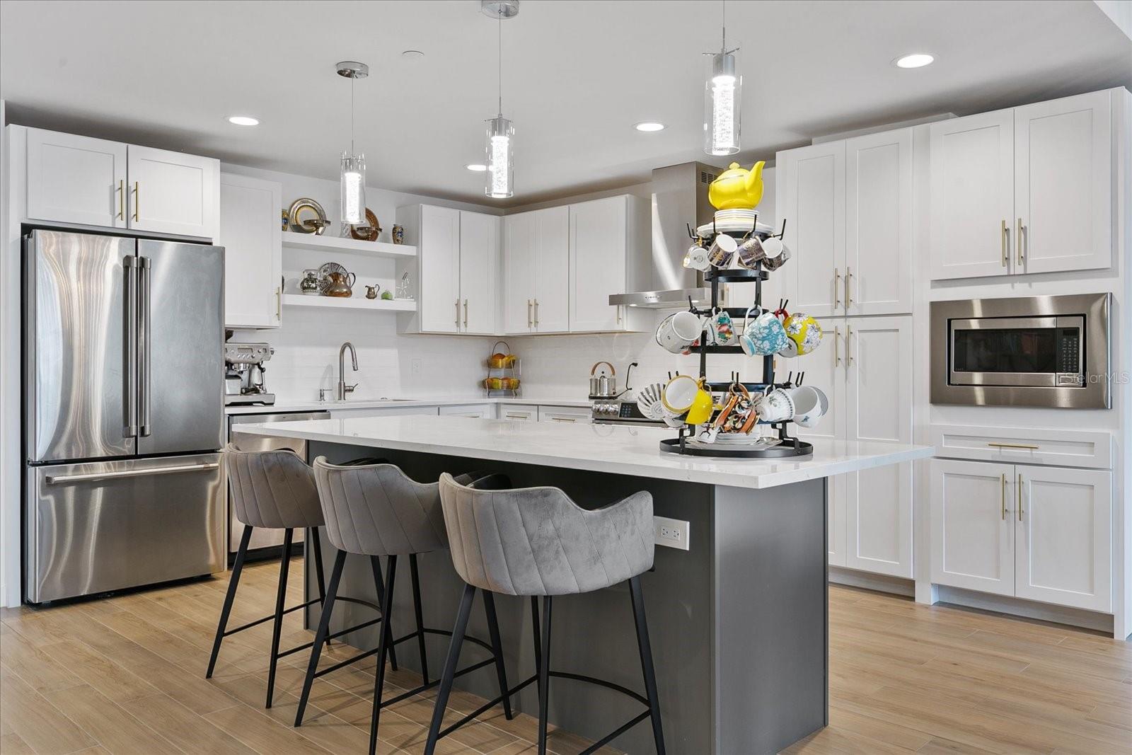 MARINA BAY MASTER CONDO LOT 1 - Residential