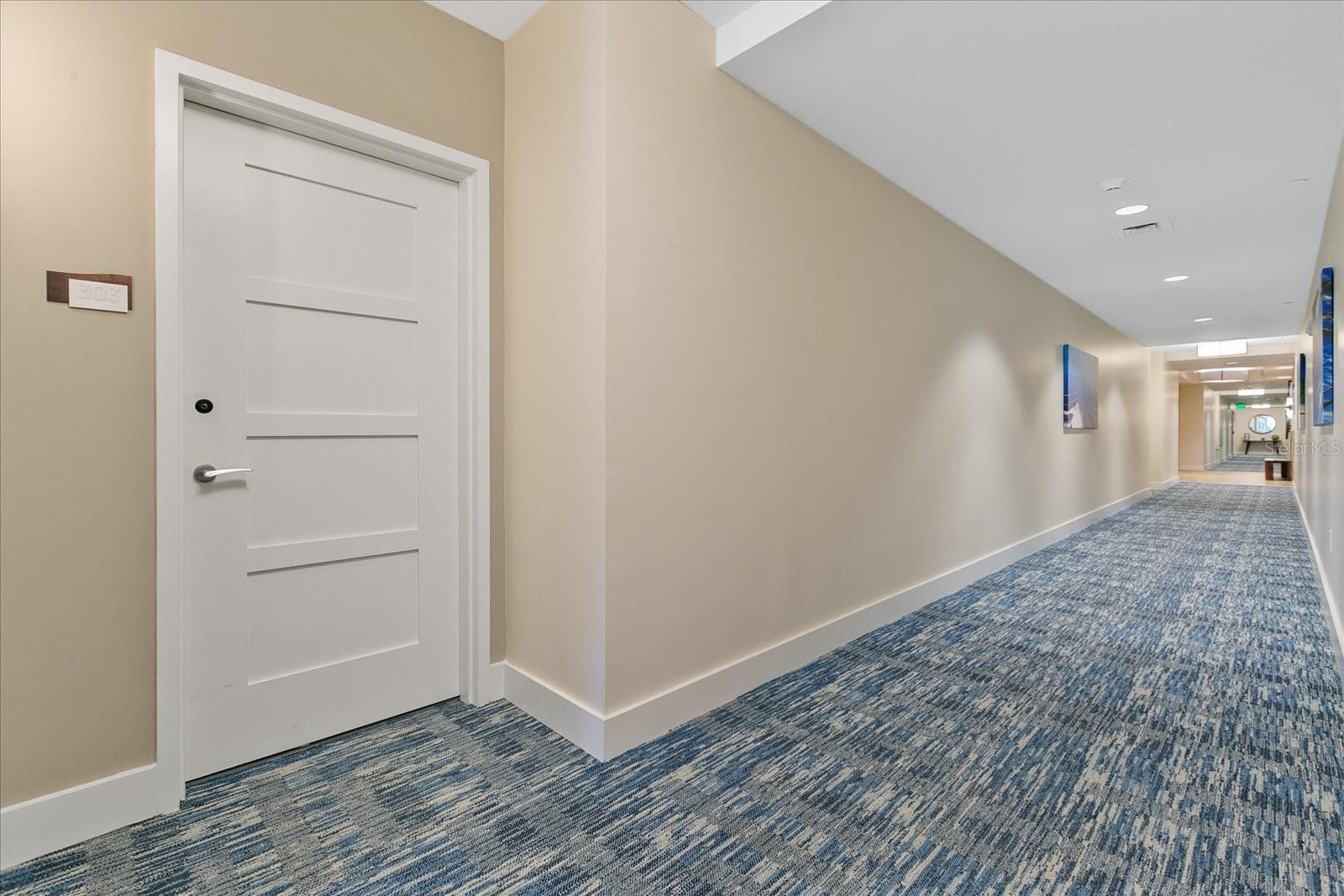 MARINA BAY MASTER CONDO LOT 1 - Residential