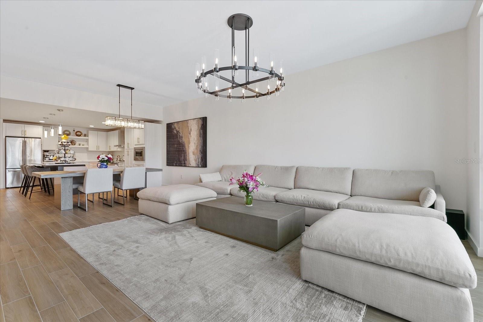 MARINA BAY MASTER CONDO LOT 1 - Residential
