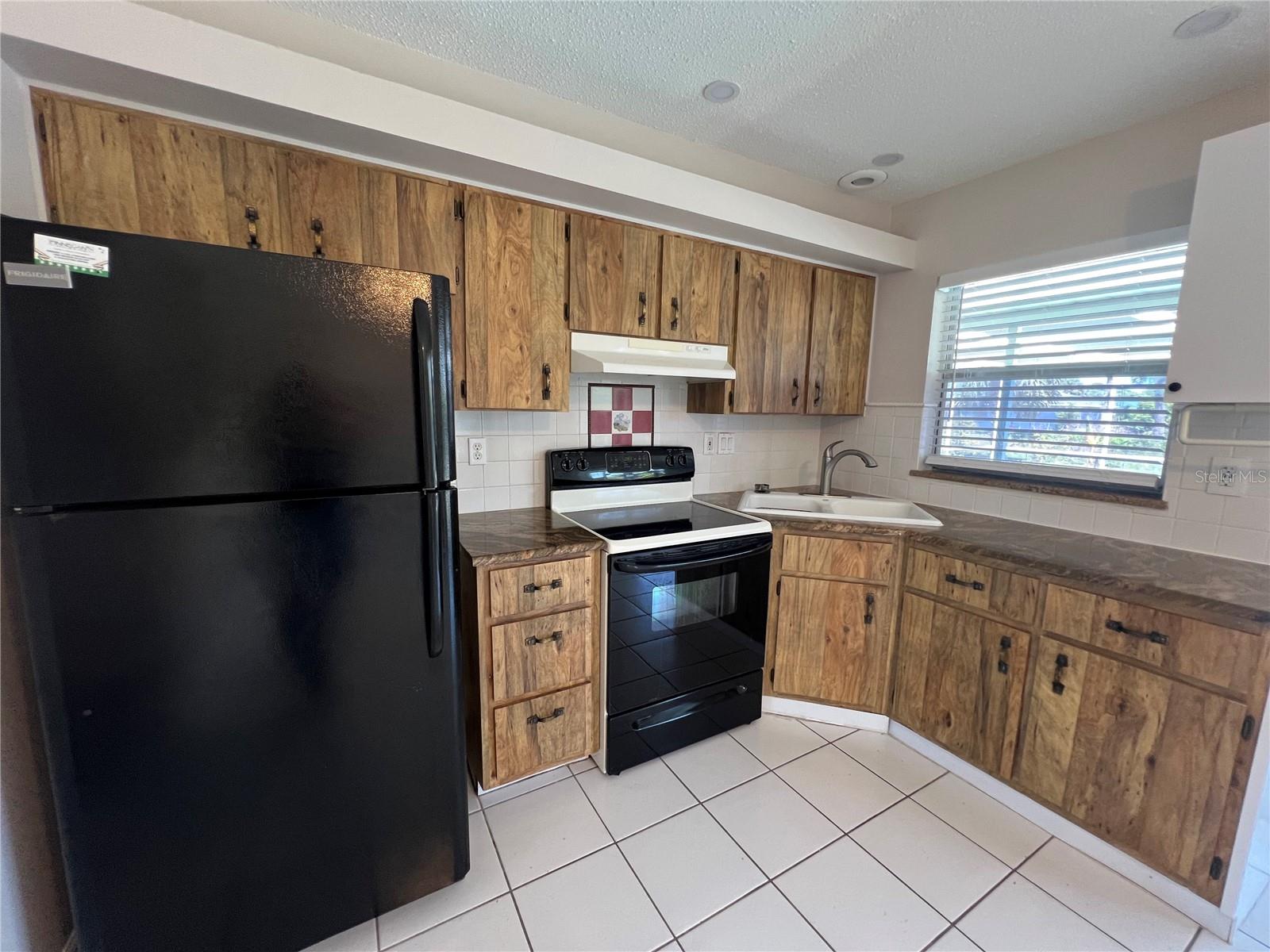 PORT CHARLOTTE SEC 037 - Residential Lease