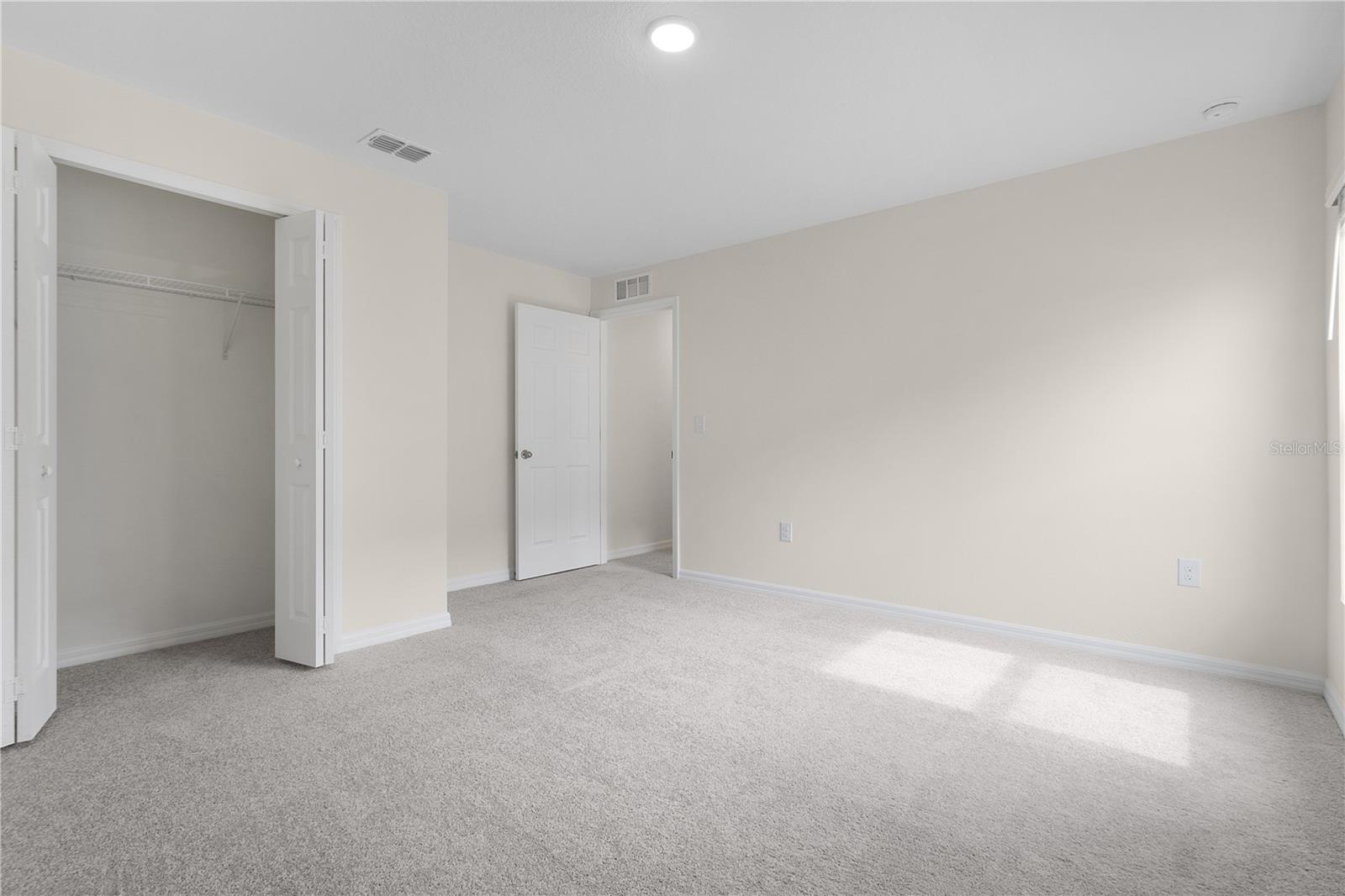 ALFORD OAKS - Residential Lease