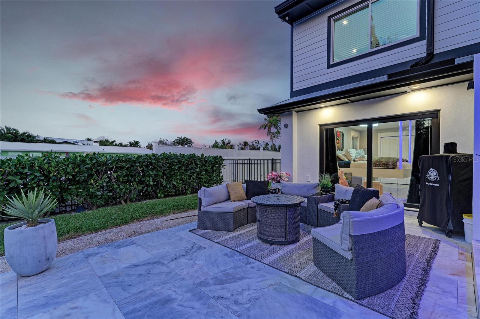 LONGBEACH ON LONGBOAT KEY - Residential