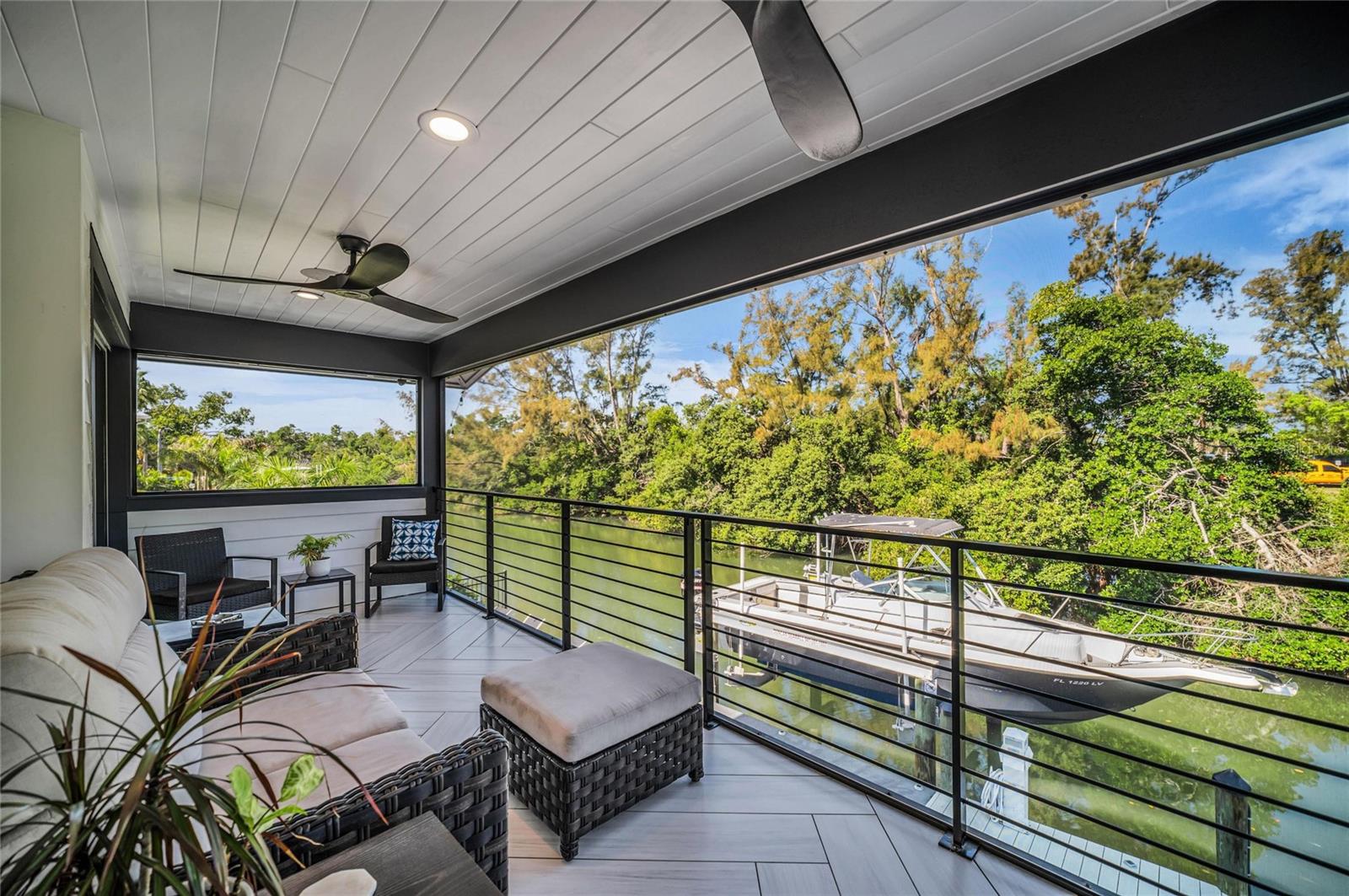 LONGBEACH ON LONGBOAT KEY - Residential