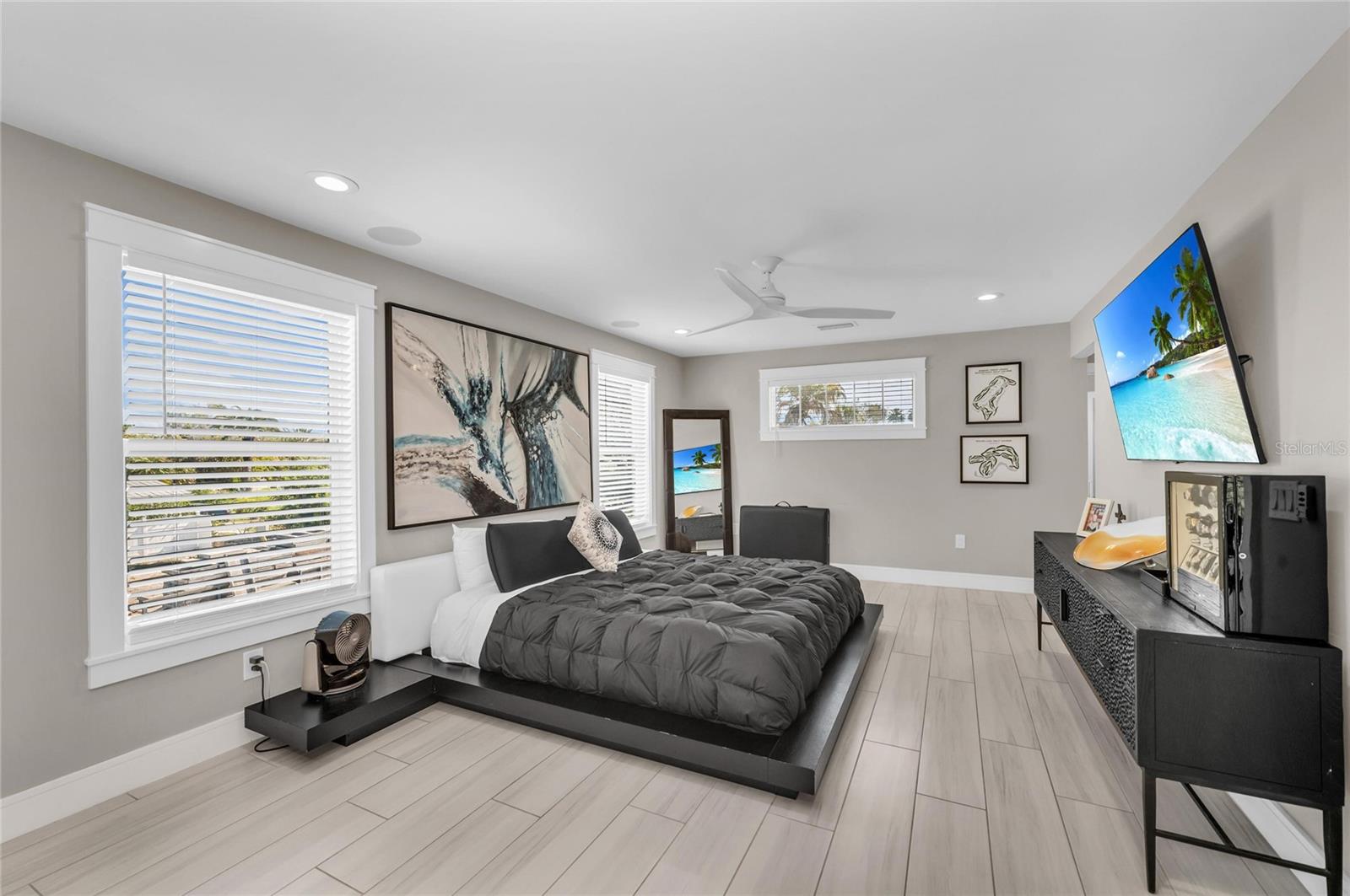 LONGBEACH ON LONGBOAT KEY - Residential