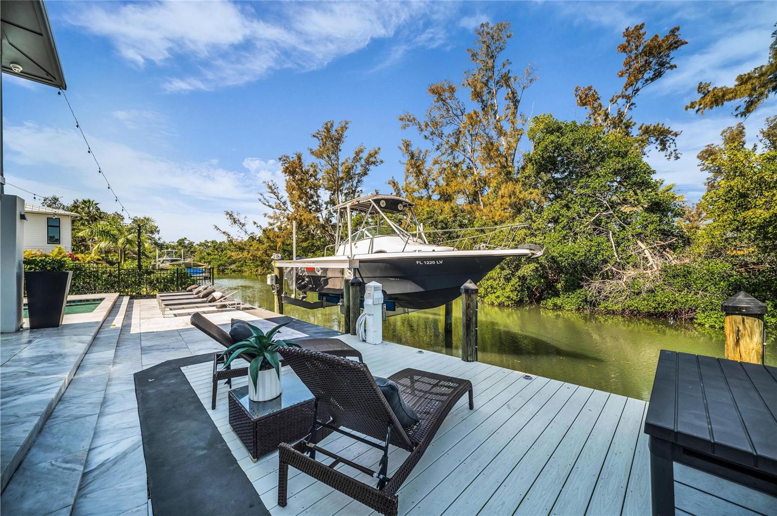 LONGBEACH ON LONGBOAT KEY - Residential