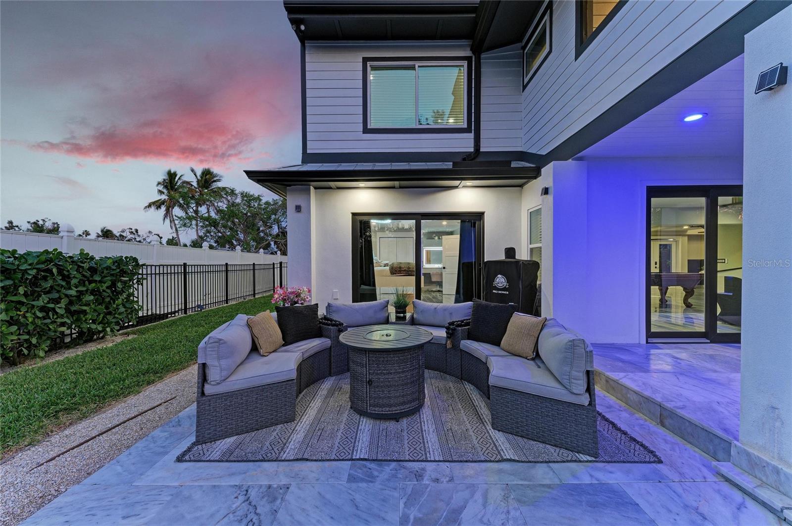 LONGBEACH ON LONGBOAT KEY - Residential