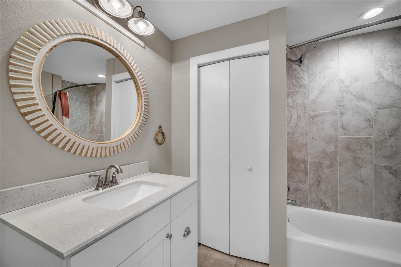 LONGBEACH ON LONGBOAT KEY - Residential