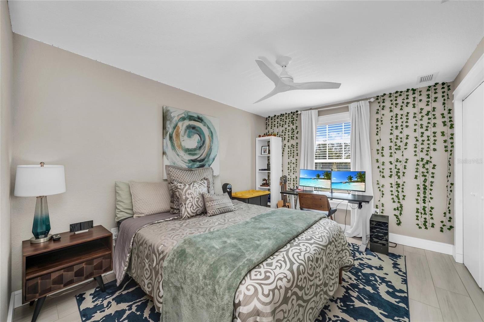 LONGBEACH ON LONGBOAT KEY - Residential