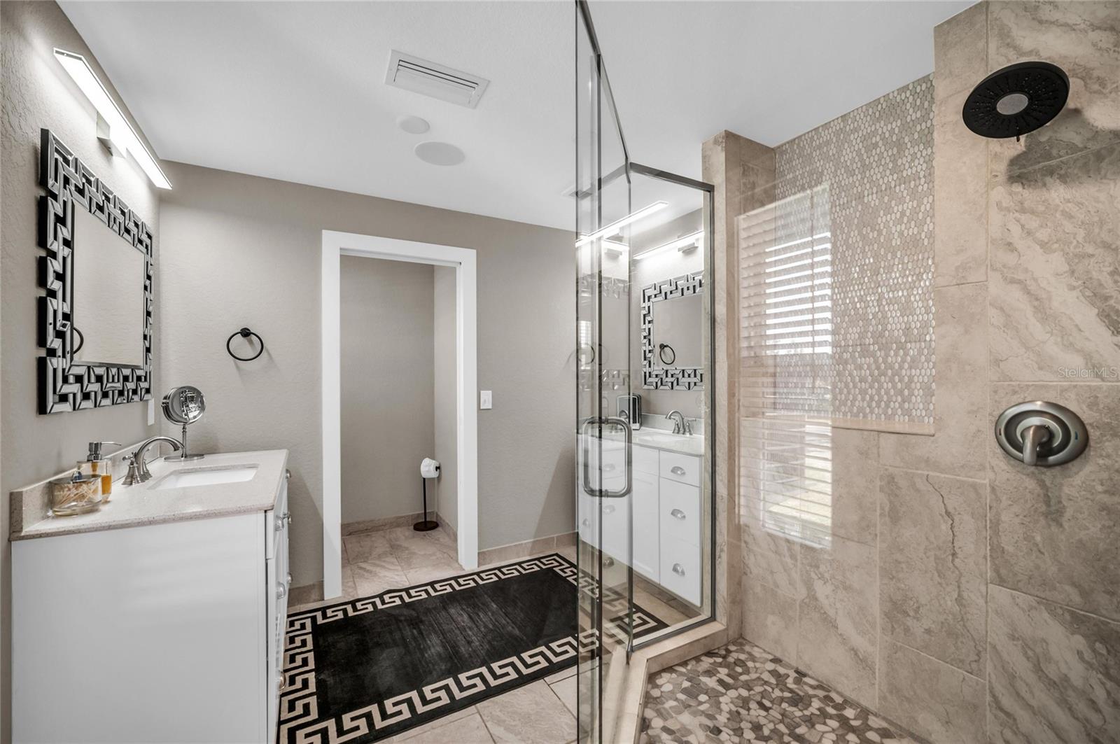 LONGBEACH ON LONGBOAT KEY - Residential