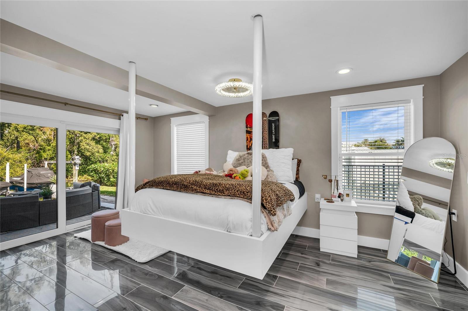 LONGBEACH ON LONGBOAT KEY - Residential