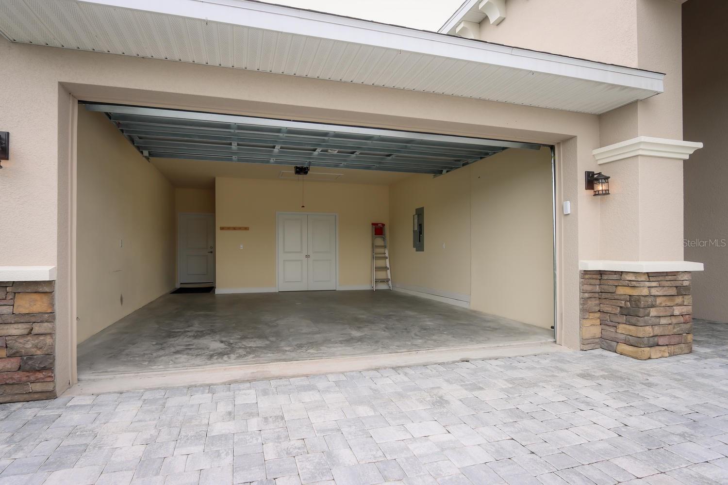 Palms-Ph 1 - Residential