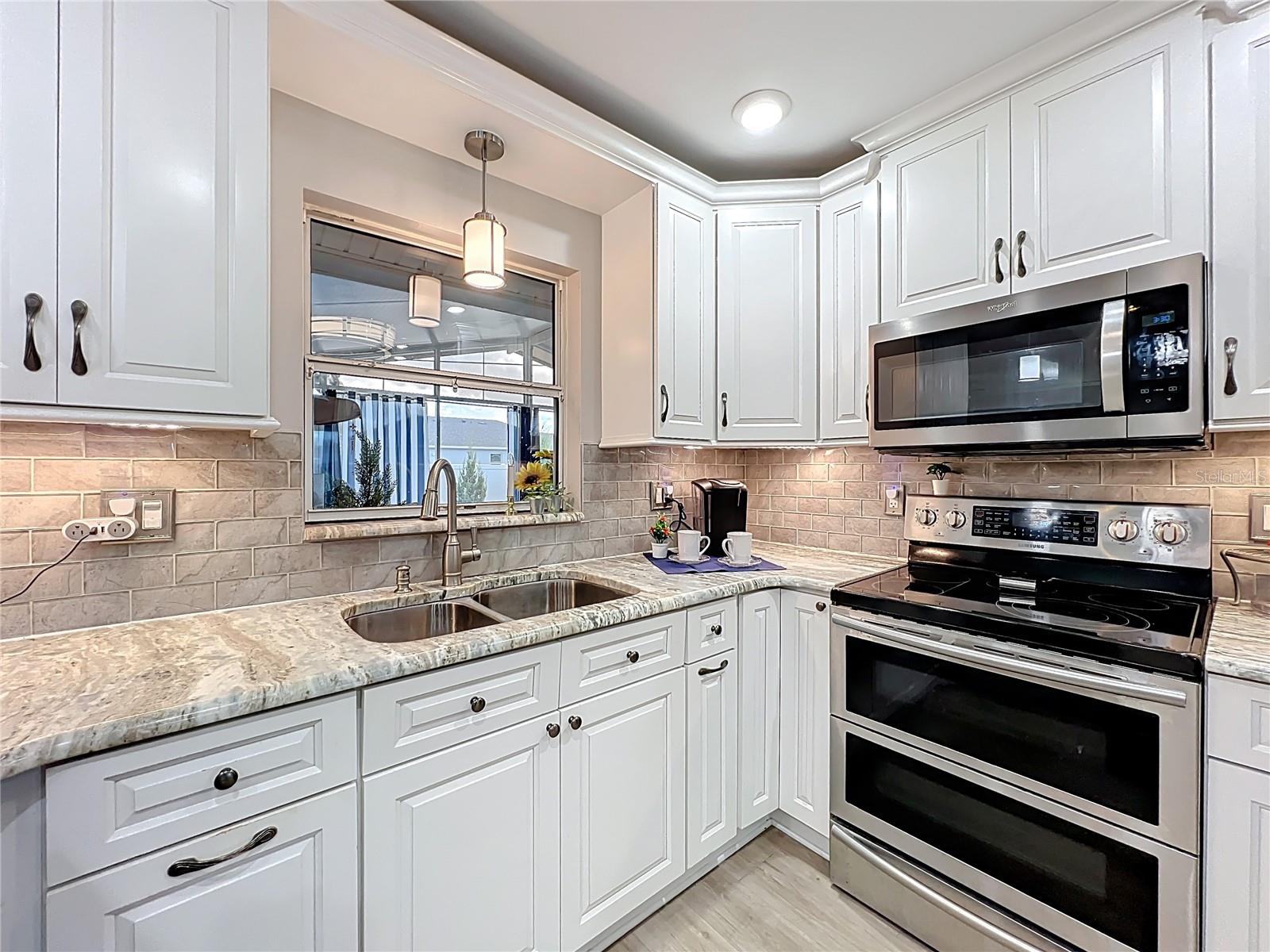 PARK MANOR ESTATES - Residential