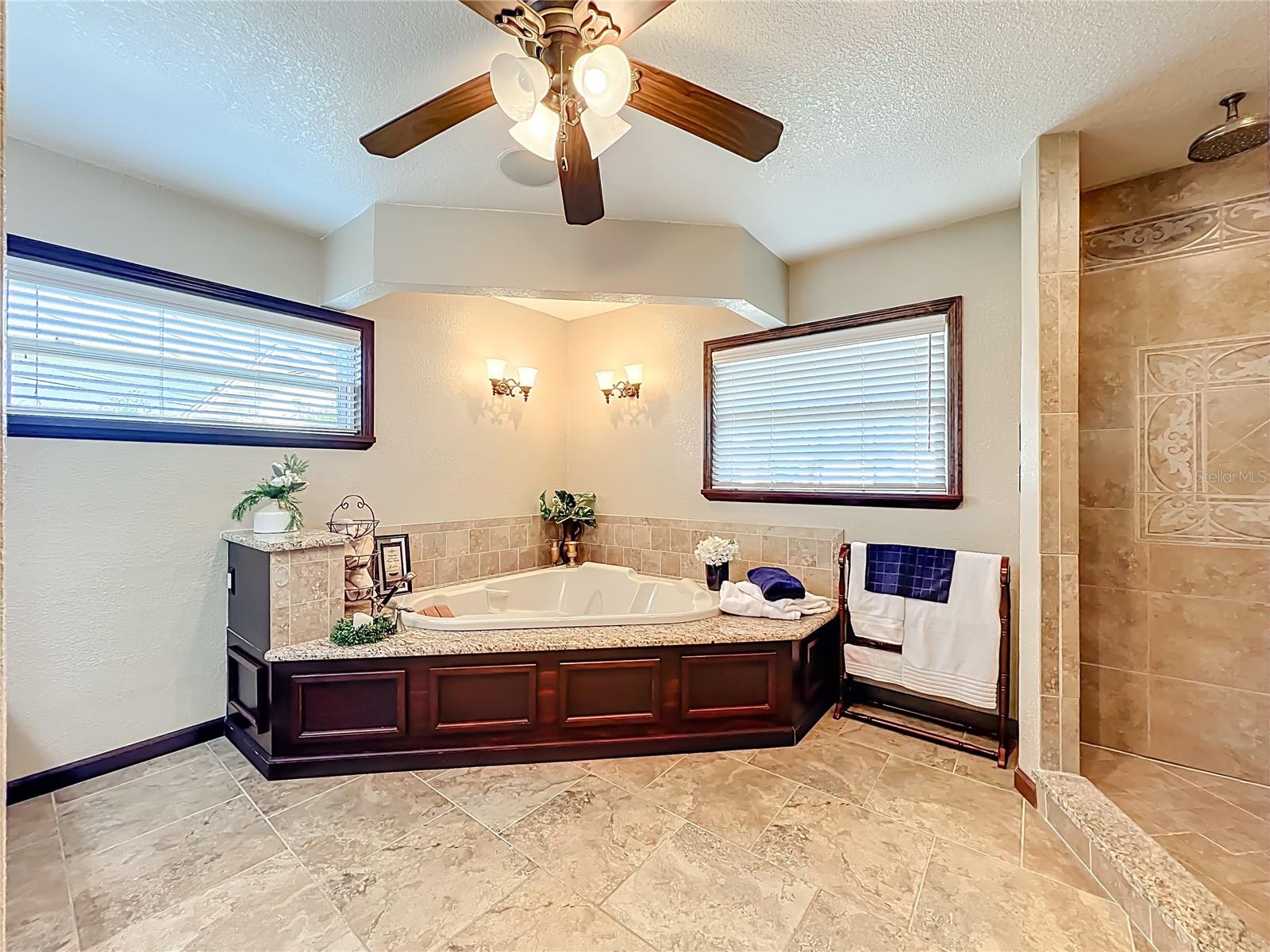 PARK MANOR ESTATES - Residential