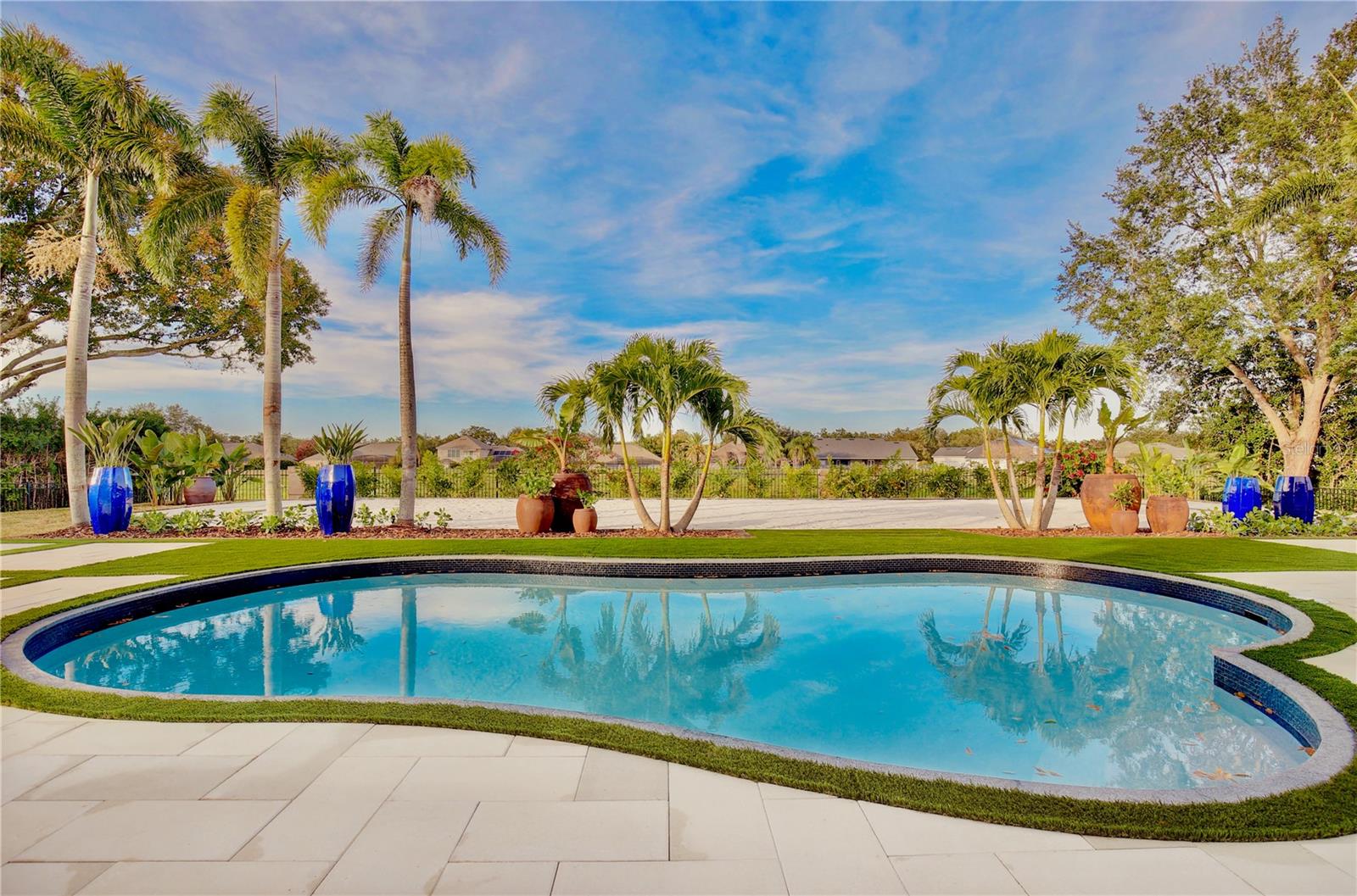 BALMORAL - Residential