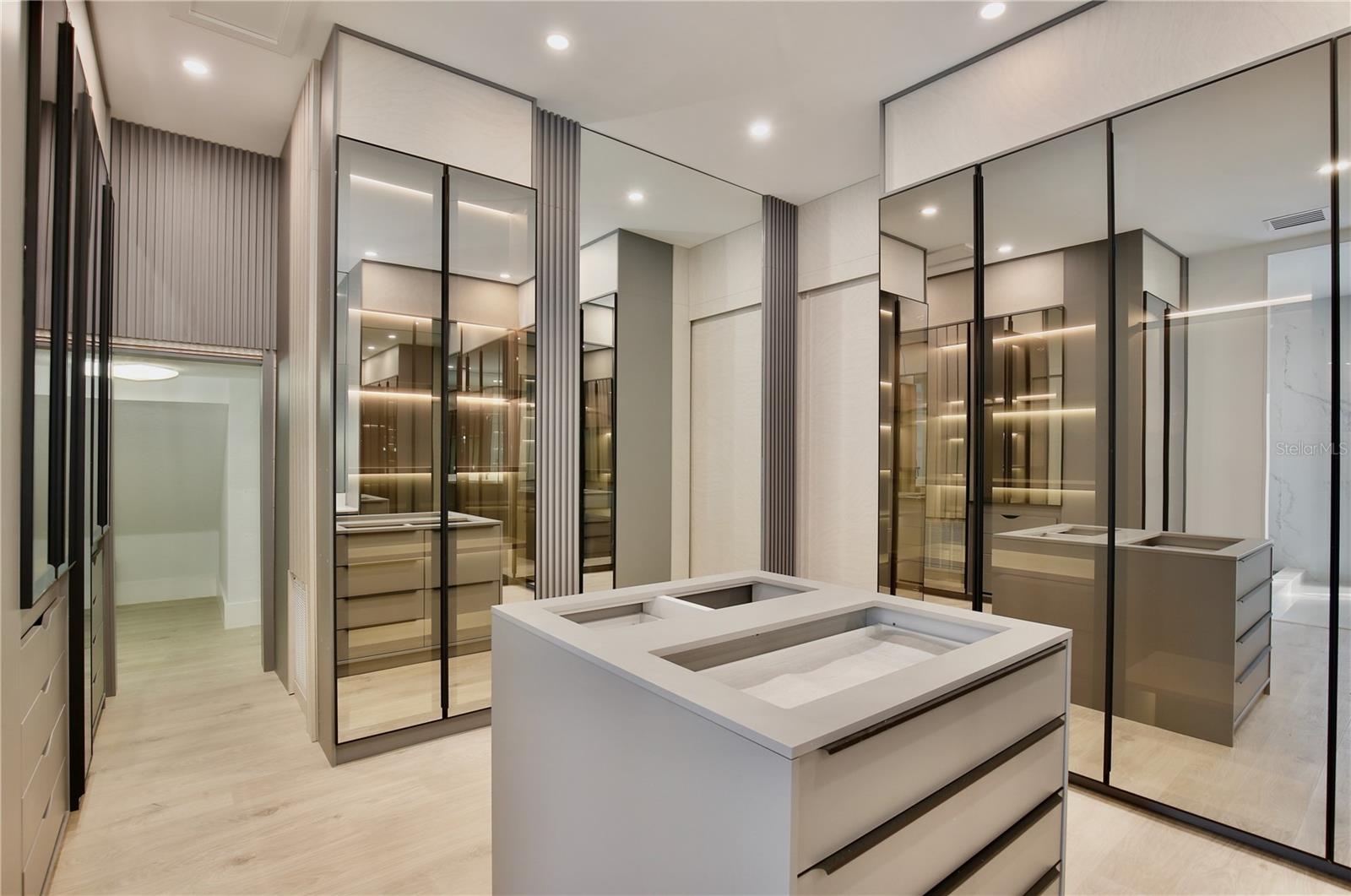 BALMORAL - Residential