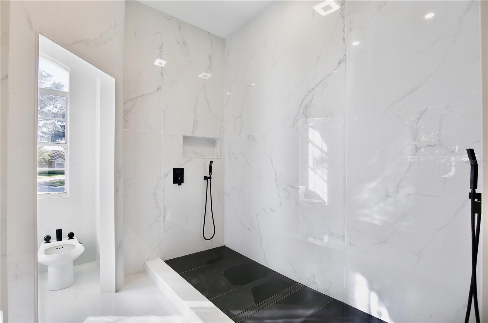 BALMORAL - Residential