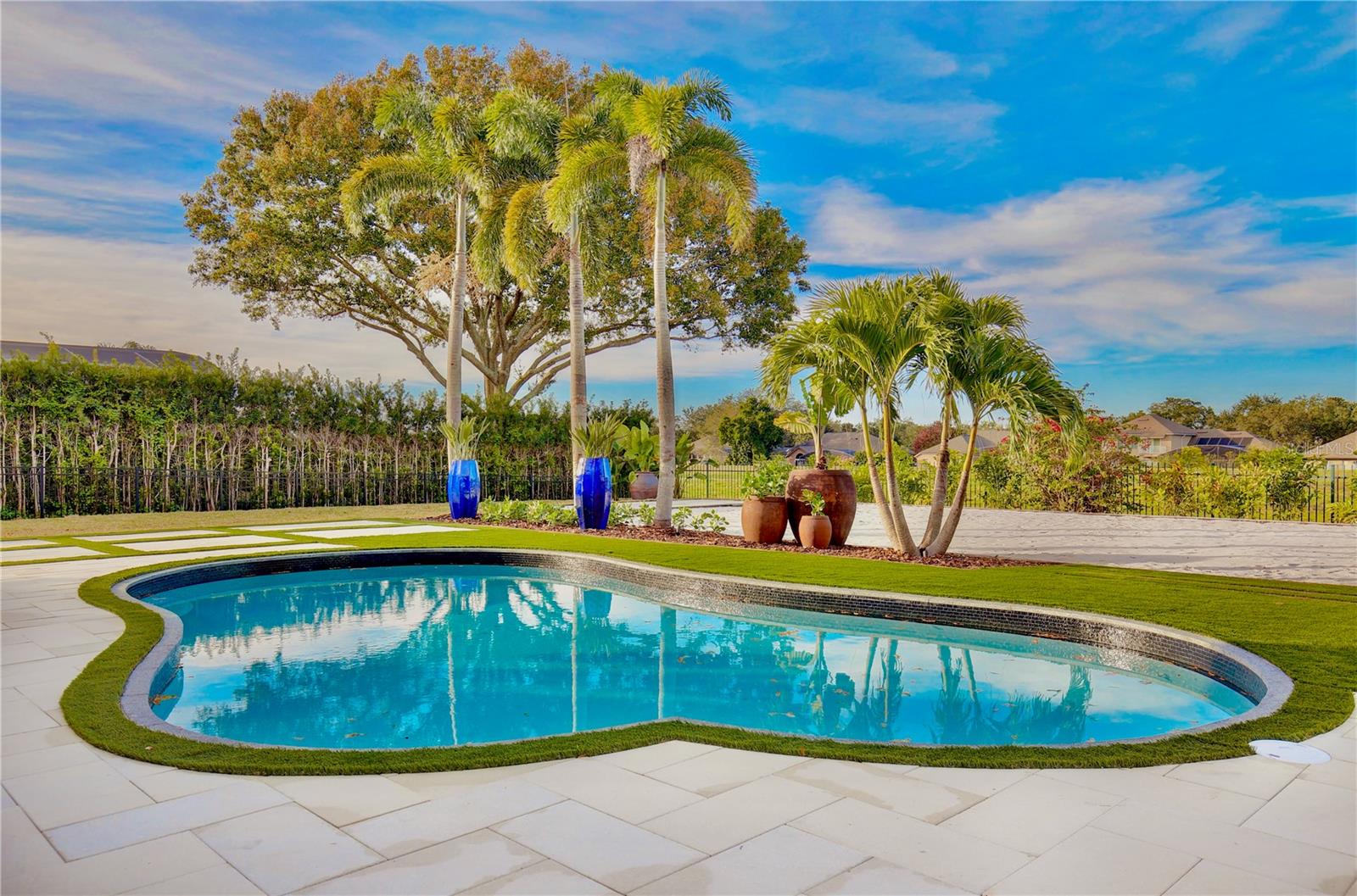 BALMORAL - Residential