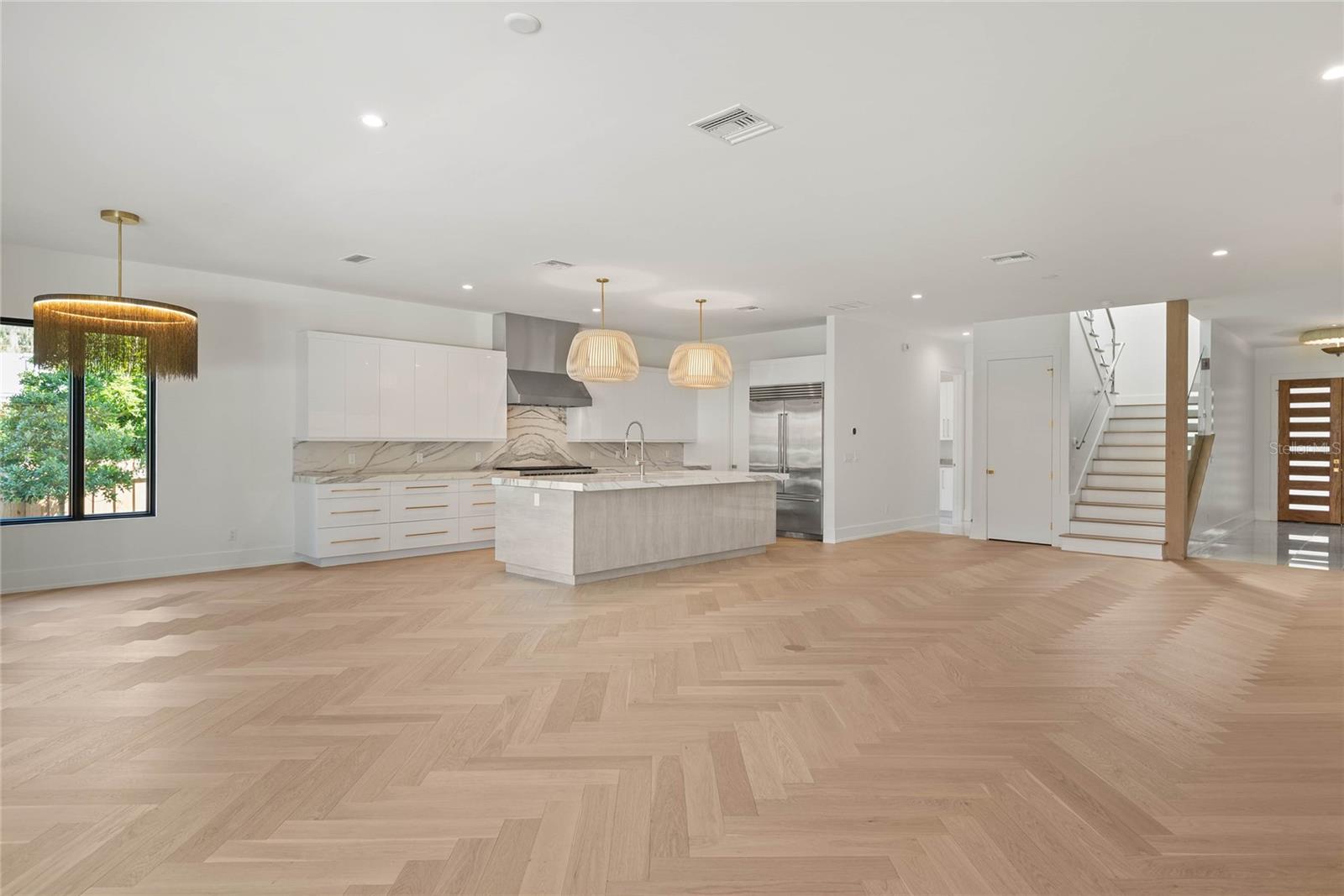 FOREST HILLS - Residential