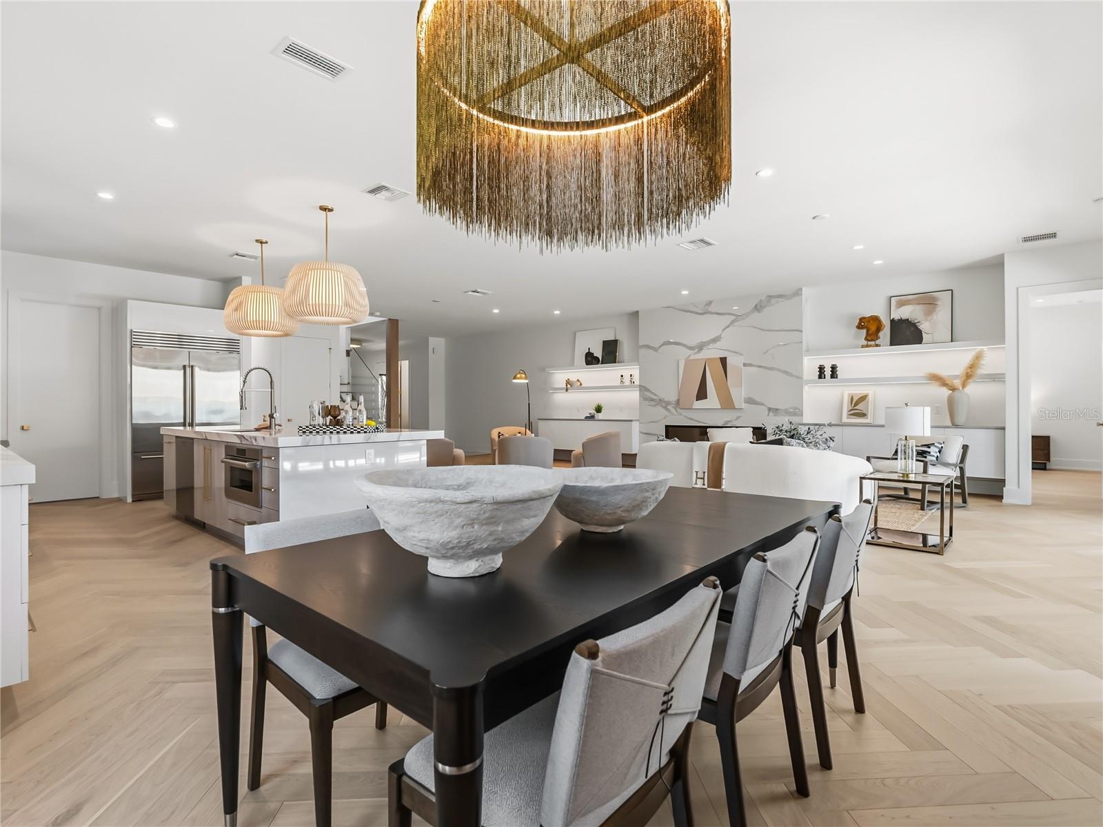 FOREST HILLS - Residential