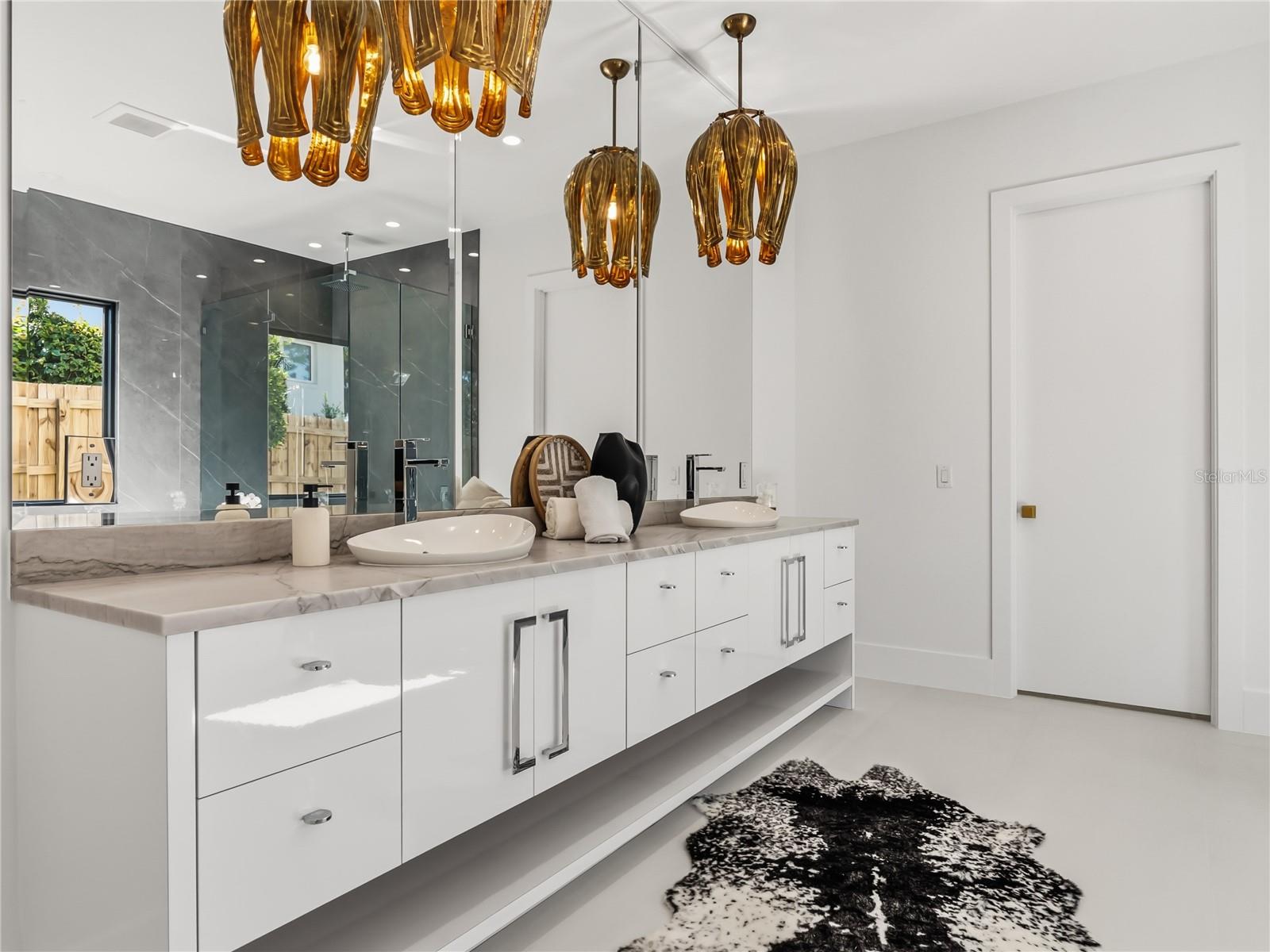 FOREST HILLS - Residential