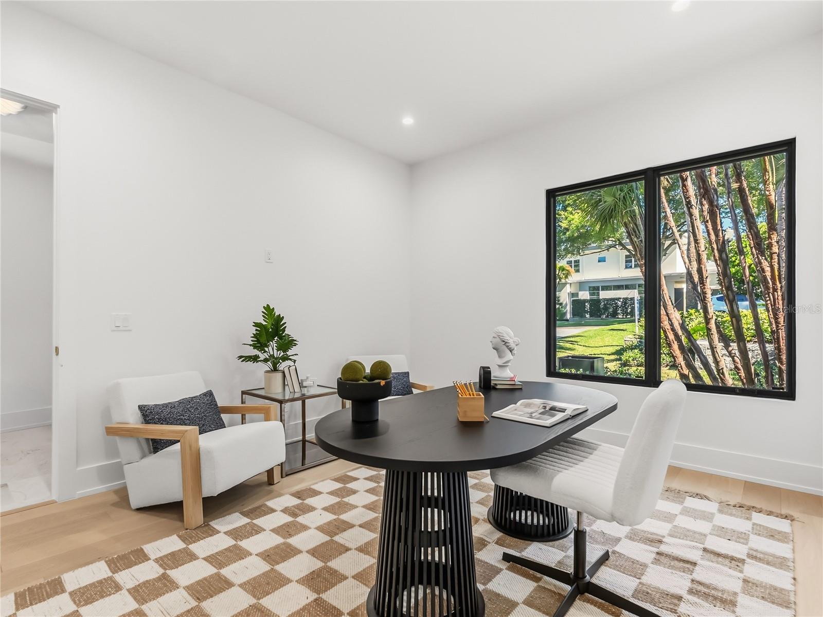 FOREST HILLS - Residential