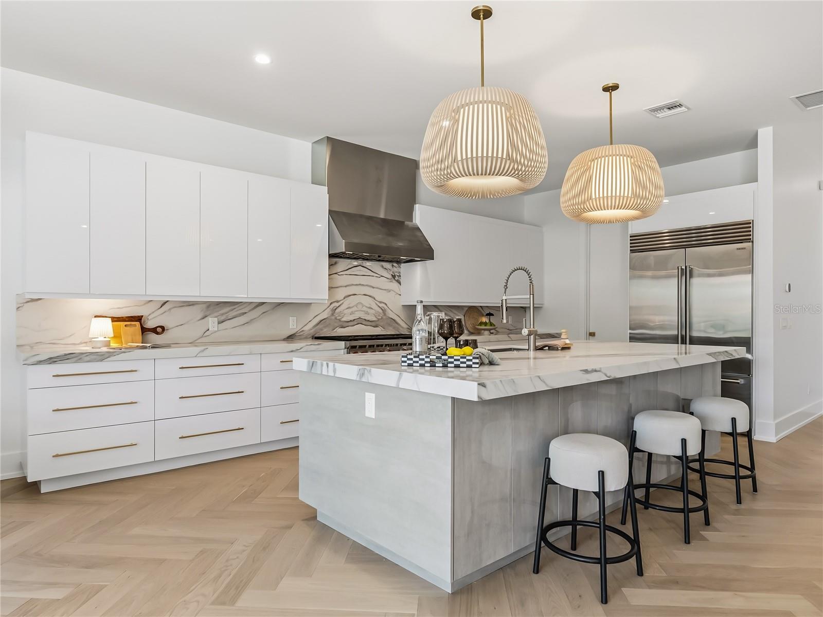 FOREST HILLS - Residential