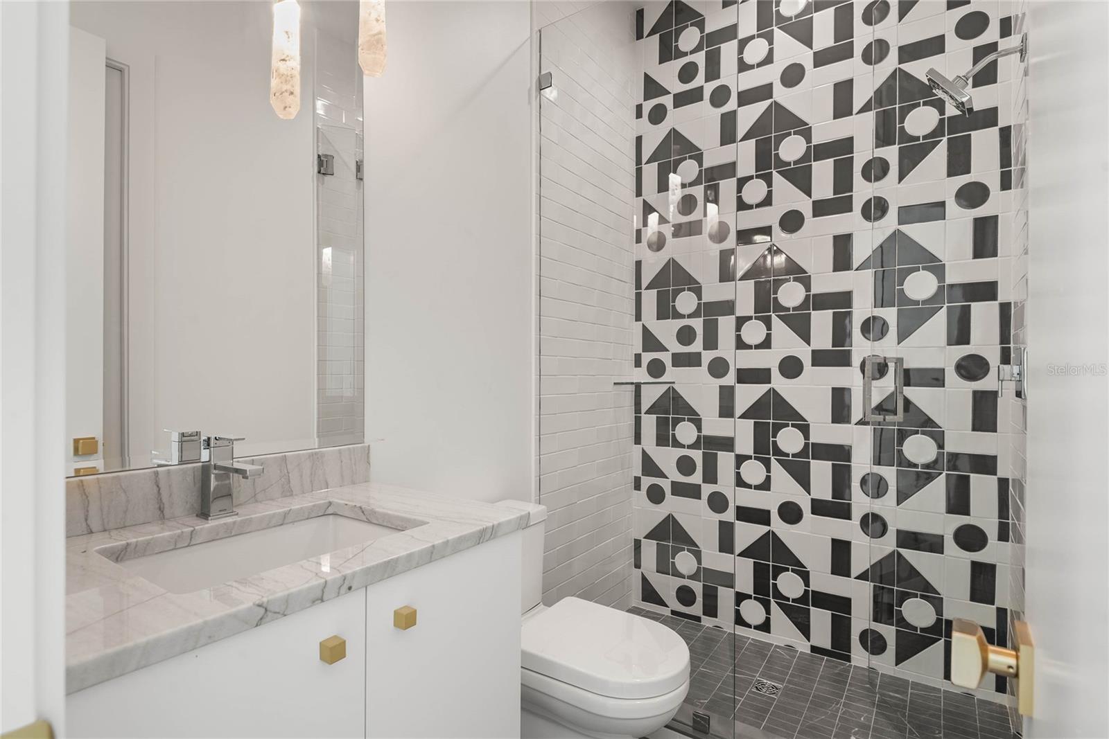 FOREST HILLS - Residential