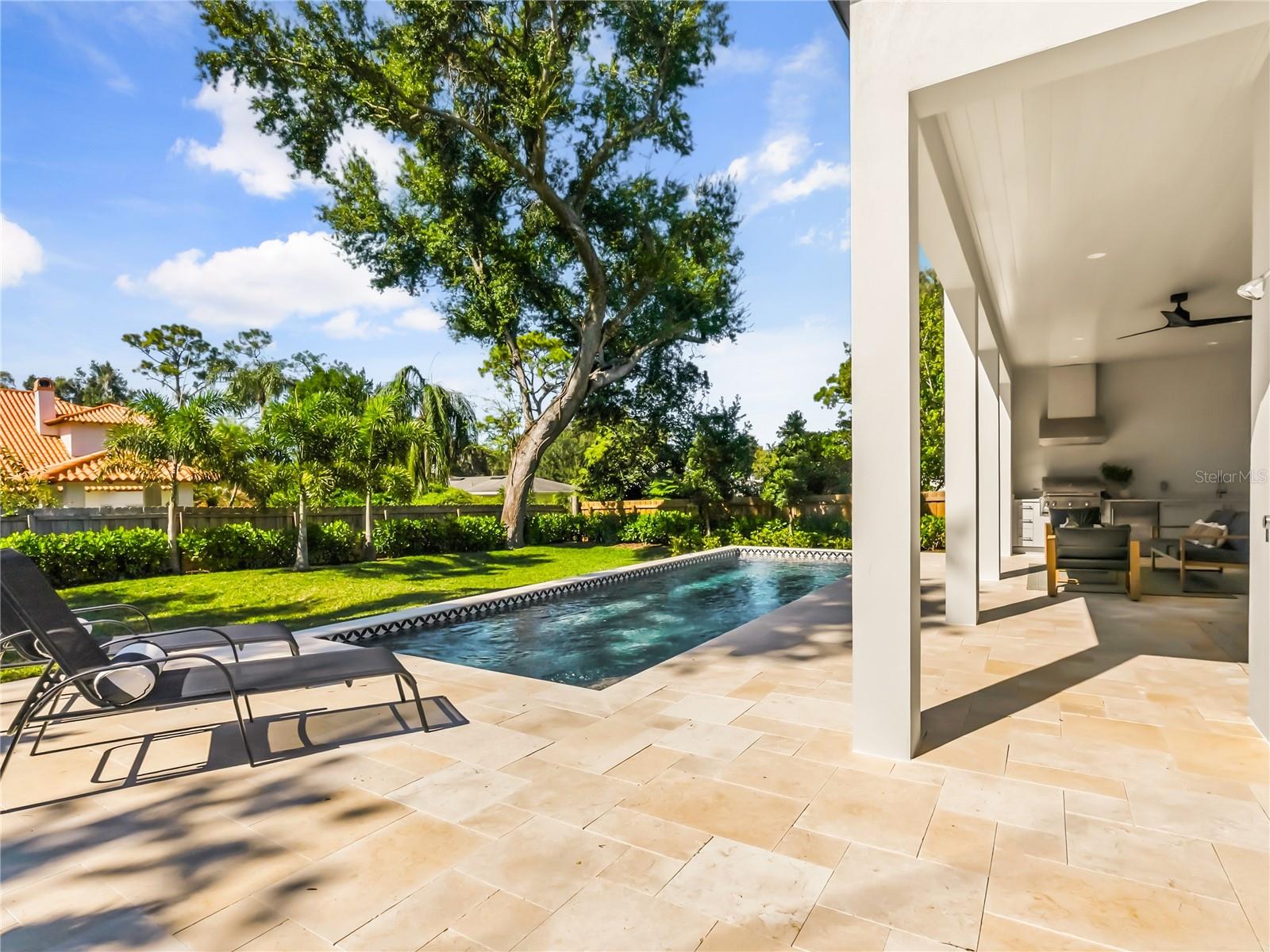 FOREST HILLS - Residential