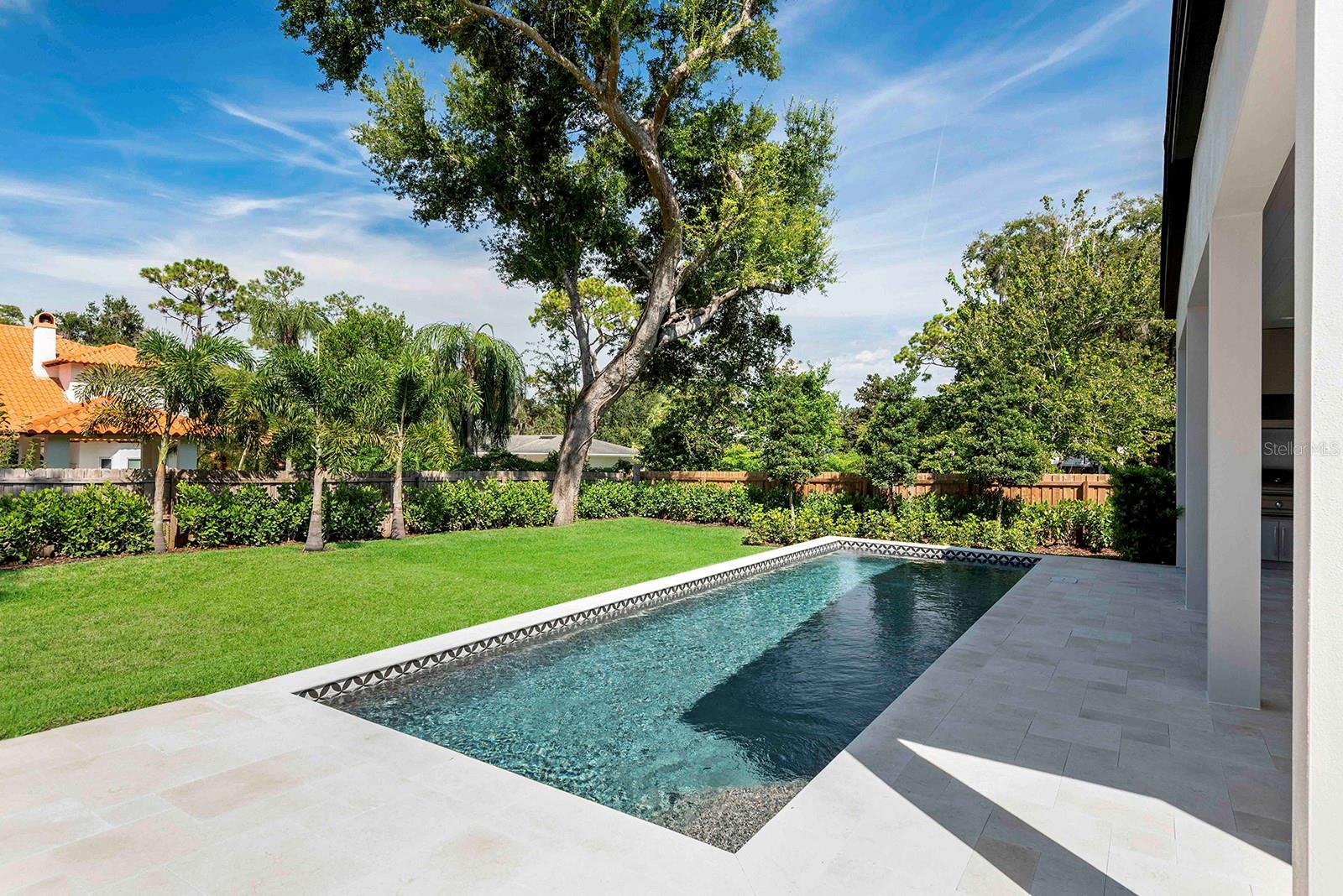 FOREST HILLS - Residential