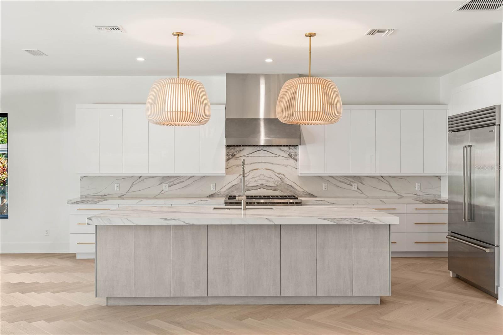 FOREST HILLS - Residential