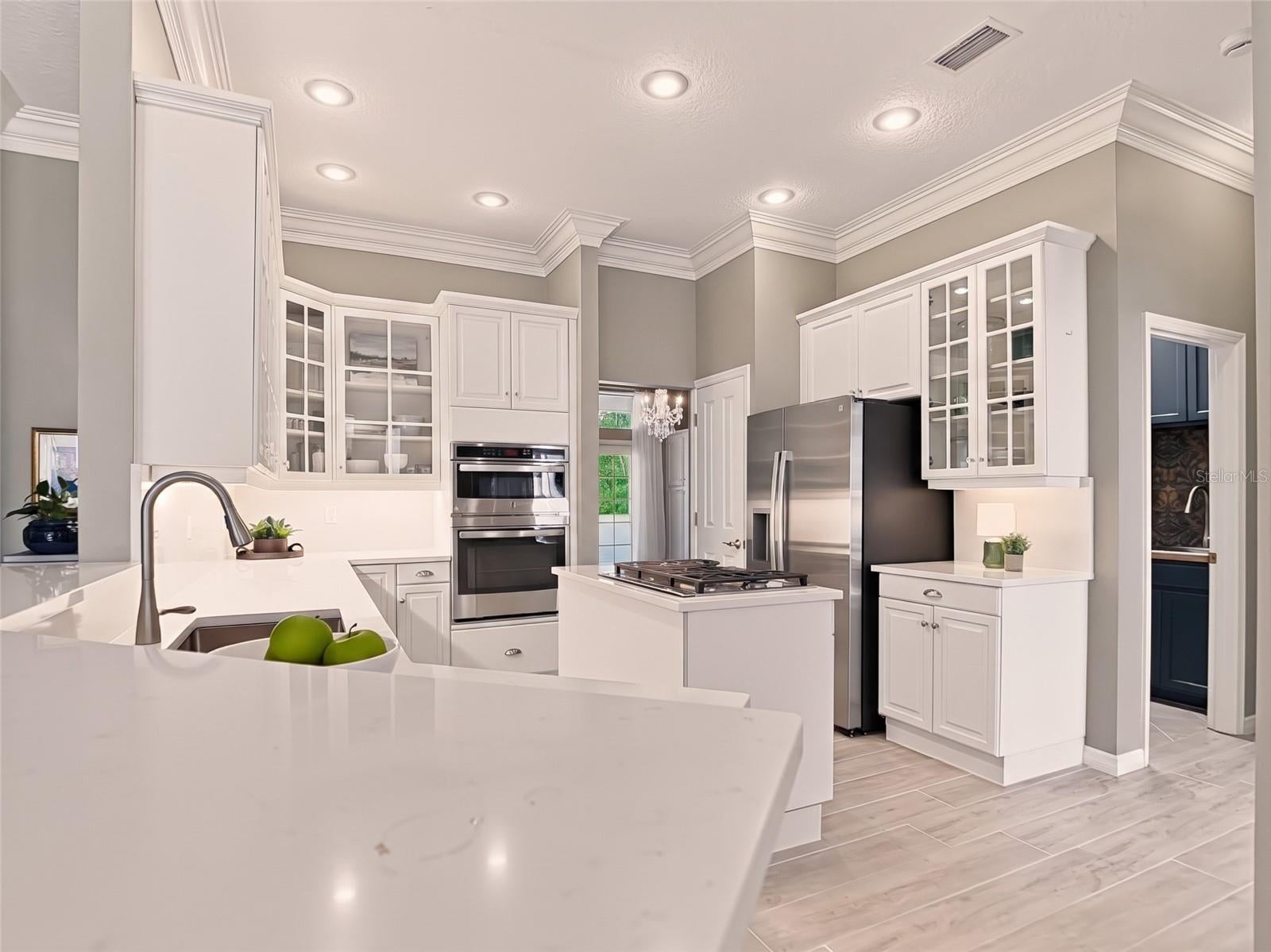 1128 OAKPOINT CIRCLE