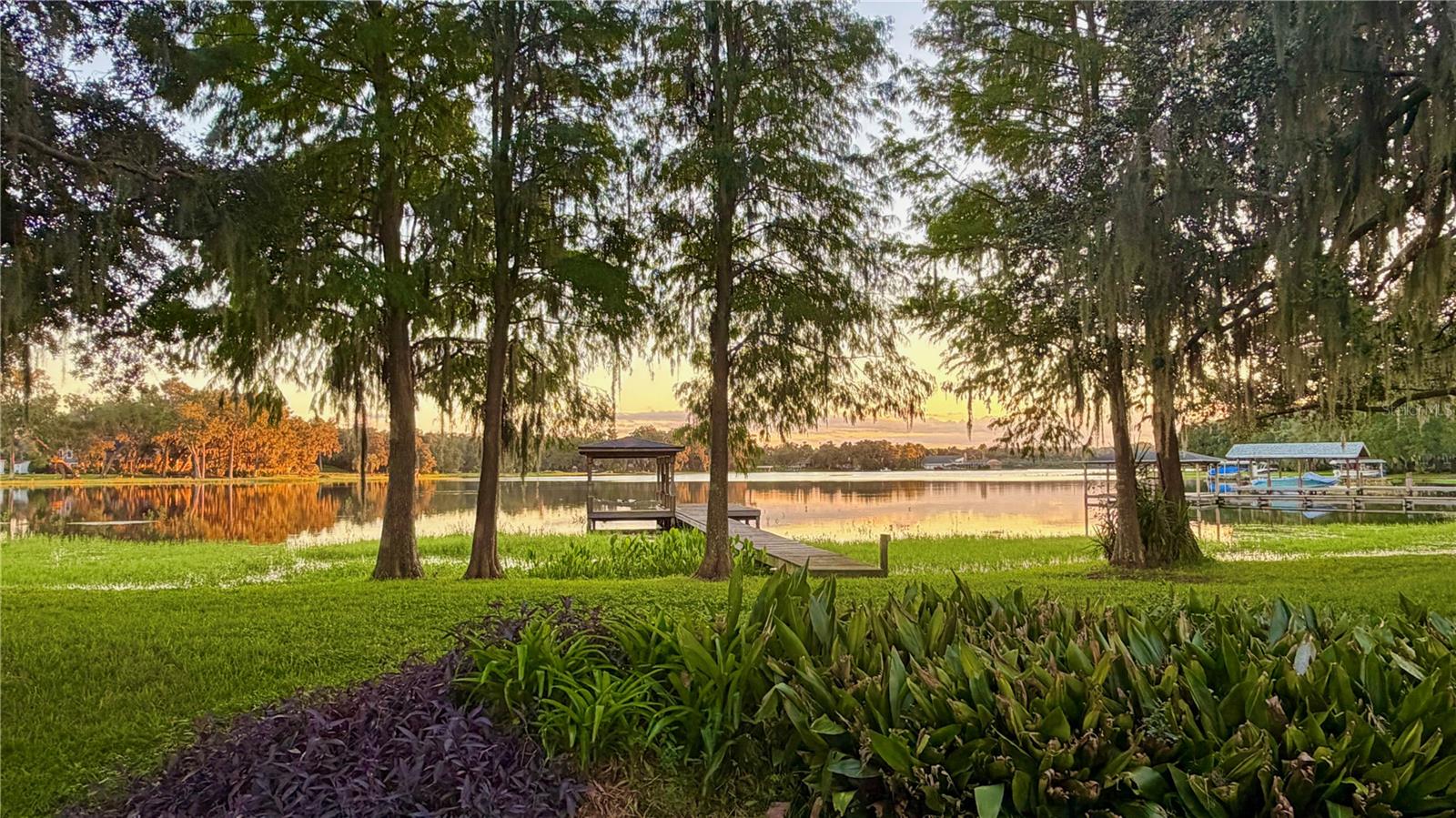 1128 OAKPOINT CIRCLE