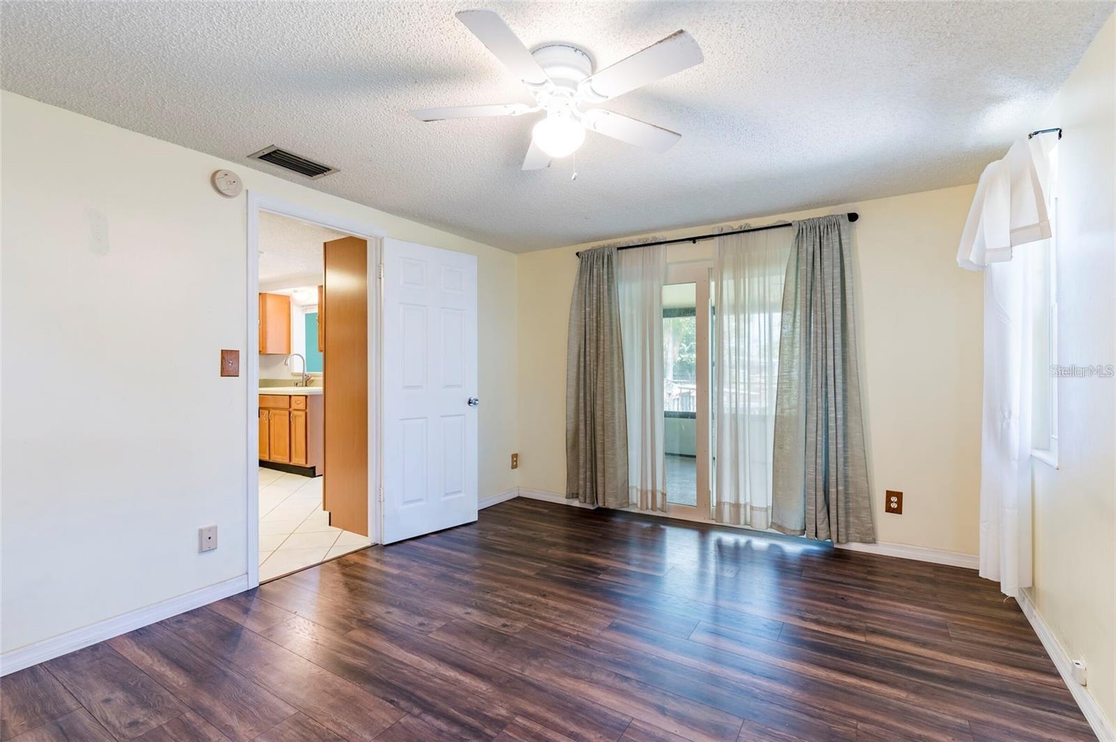 ALOHA GARDENS - Residential Lease