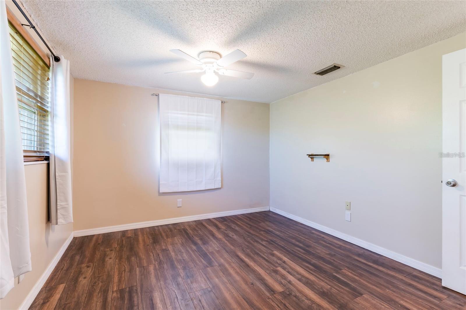 ALOHA GARDENS - Residential Lease