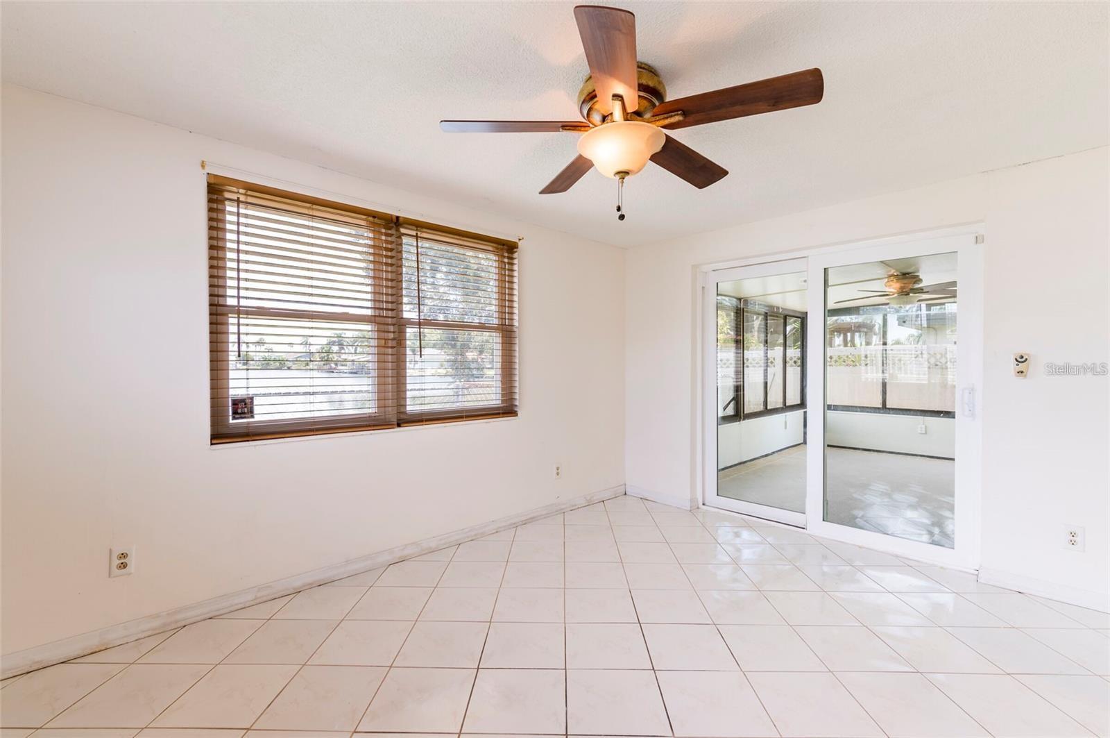 ALOHA GARDENS - Residential Lease