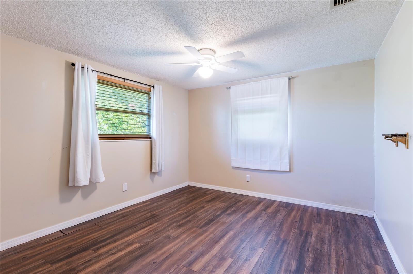 ALOHA GARDENS - Residential Lease