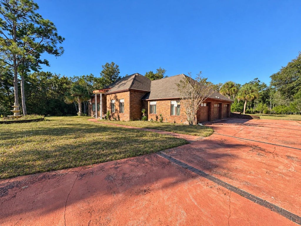 Photo of 5385 Suwannee Road, Spring Hill, FL 34607 (MLS # TB8557994)