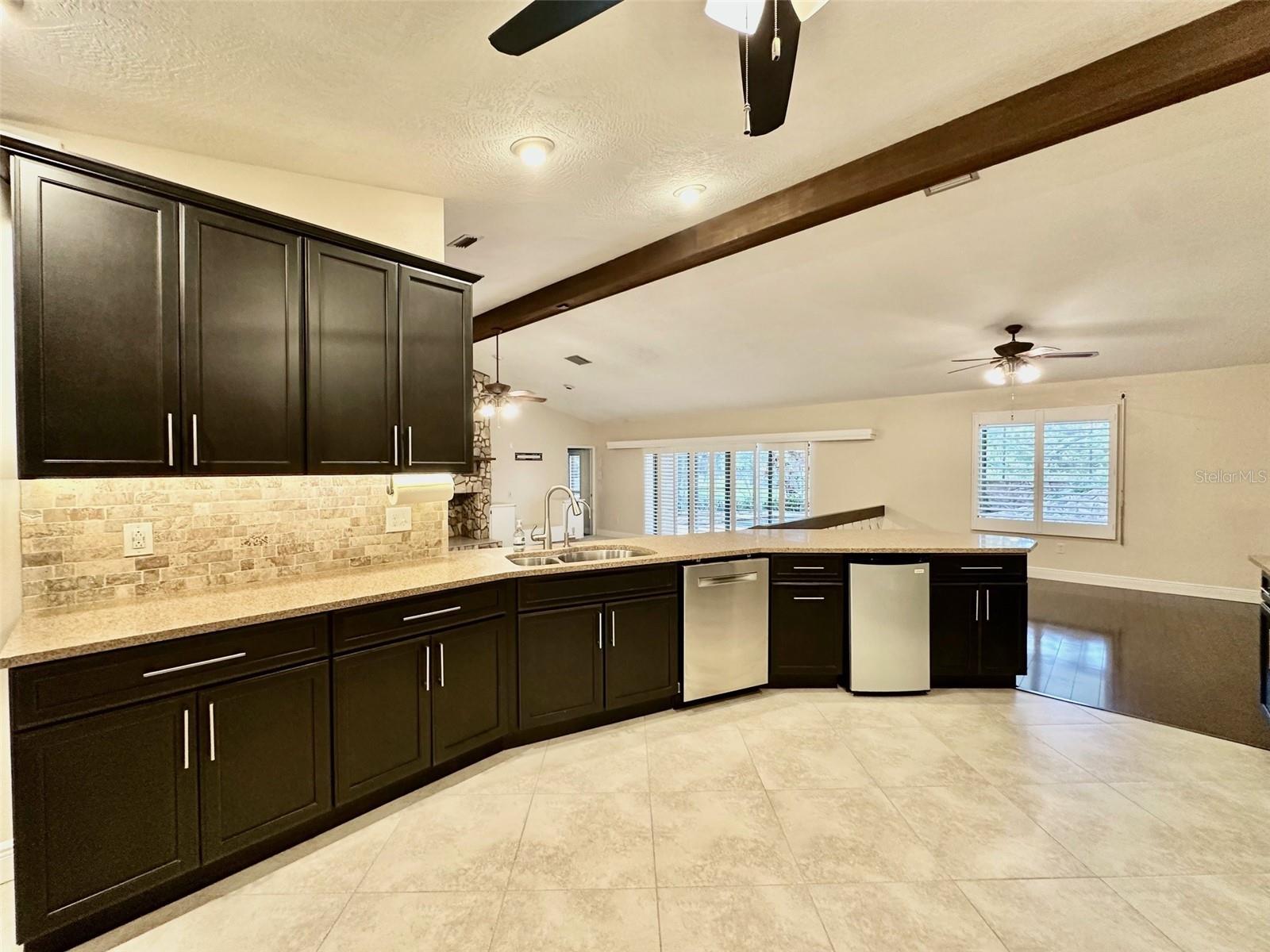 RAINBOW FARMS - Residential Lease