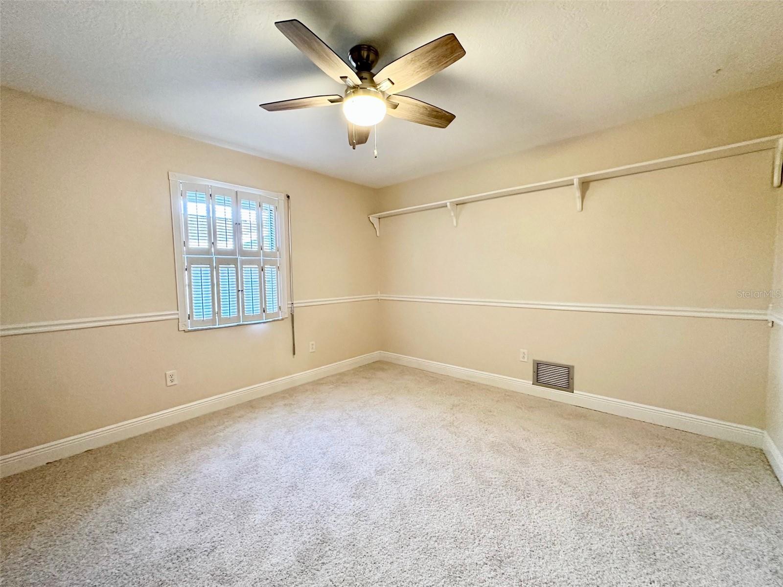 RAINBOW FARMS - Residential Lease