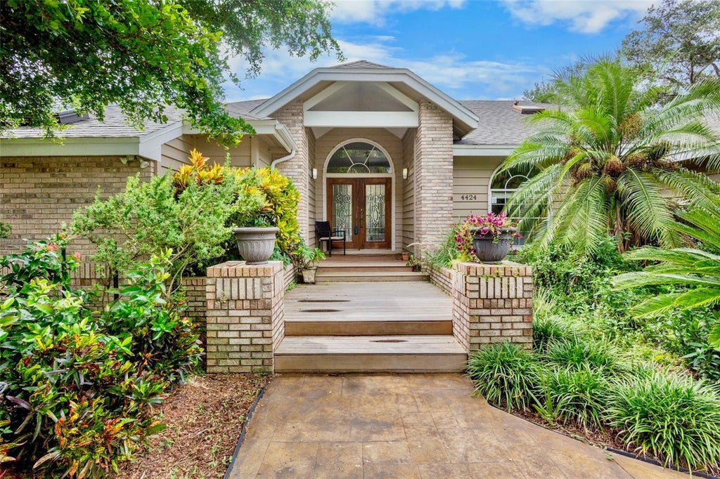 Photo of 4424 Friar Tuck Lane, Sarasota, FL 34232 (MLS # A4707162)