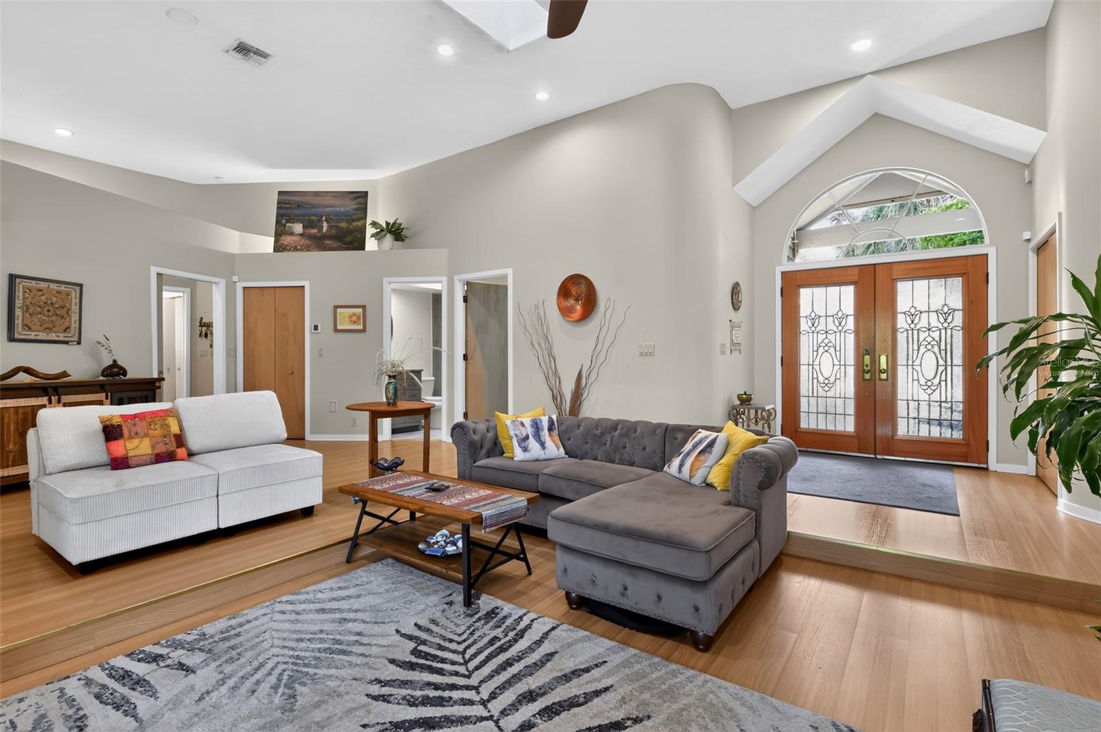 4424 FRIAR TUCK LANE